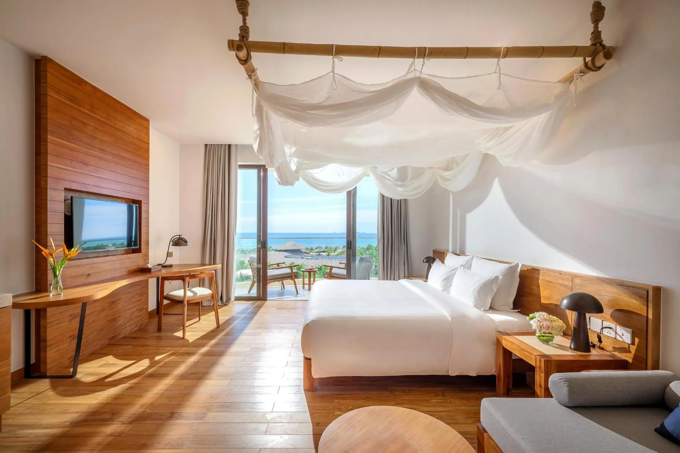 Deluxe Sea View with King Bed in Ana Mandara Cam Ranh