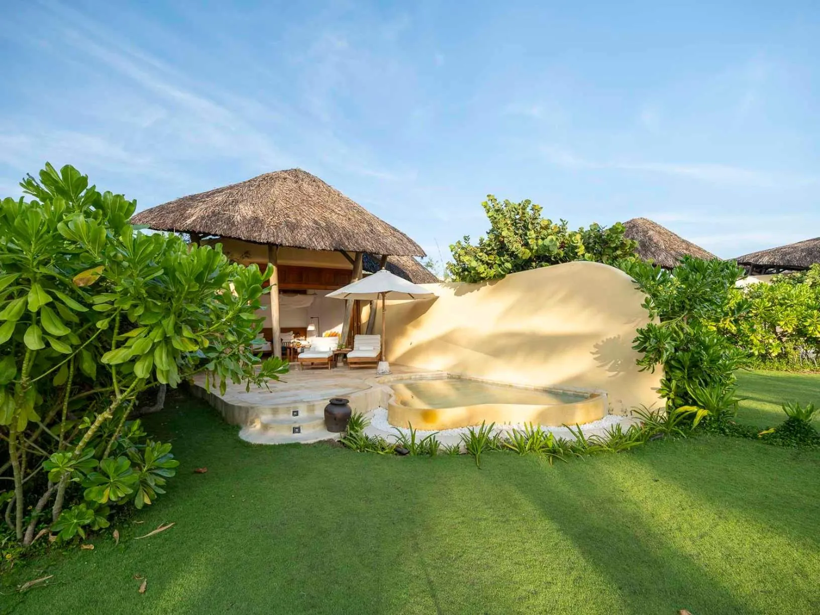 1 King Bed Beach Front One-Bedroom Pool Villa in Ana Mandara Cam Ranh