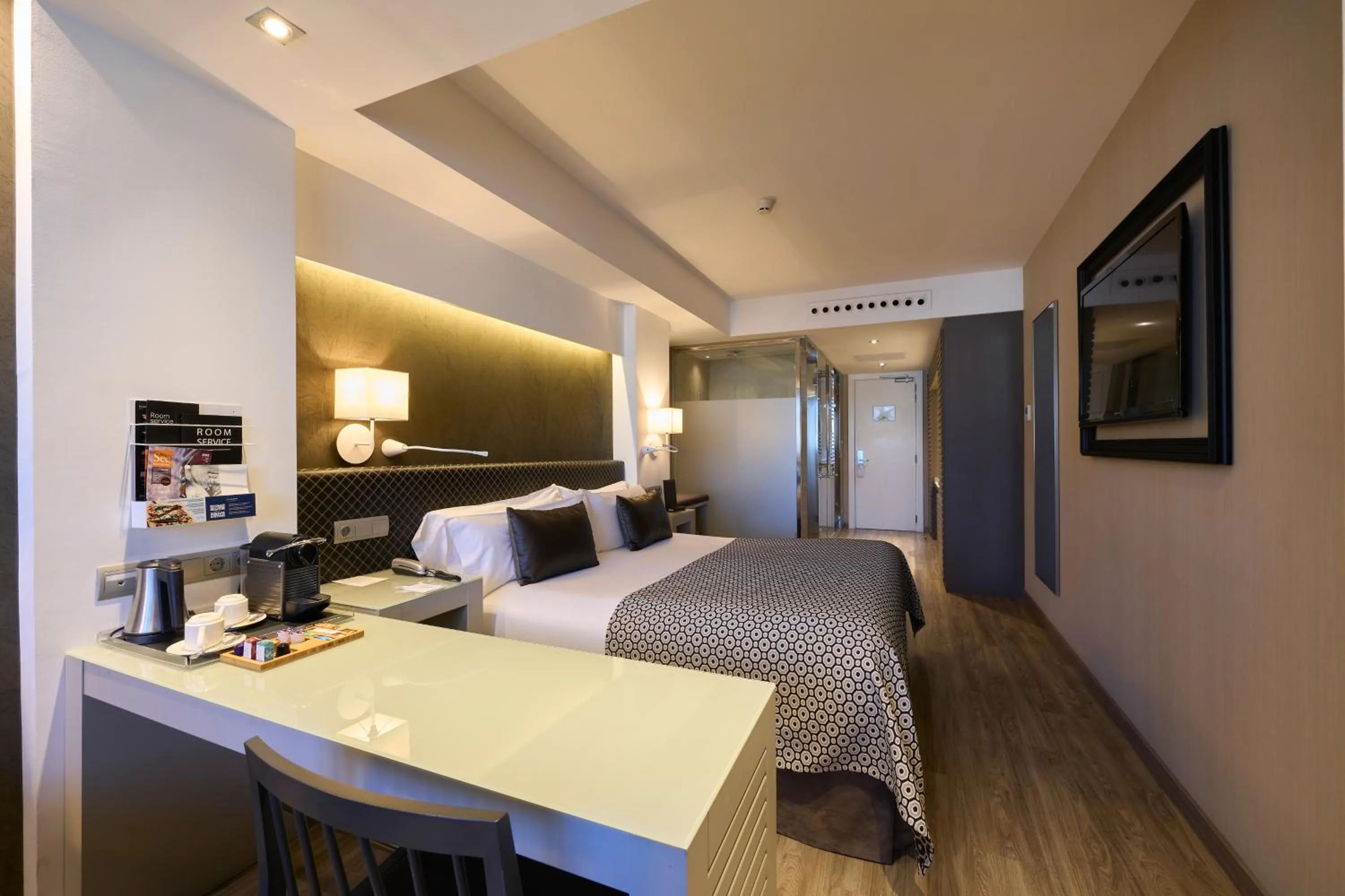 Junior Suite in Catalonia Square 4* Sup
