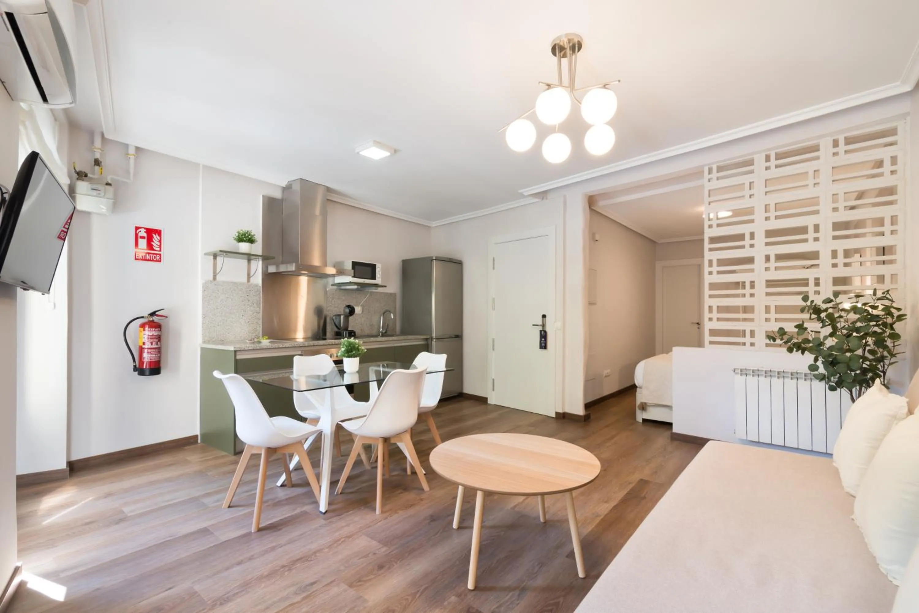 Studio with Balcony in Roisa Centro