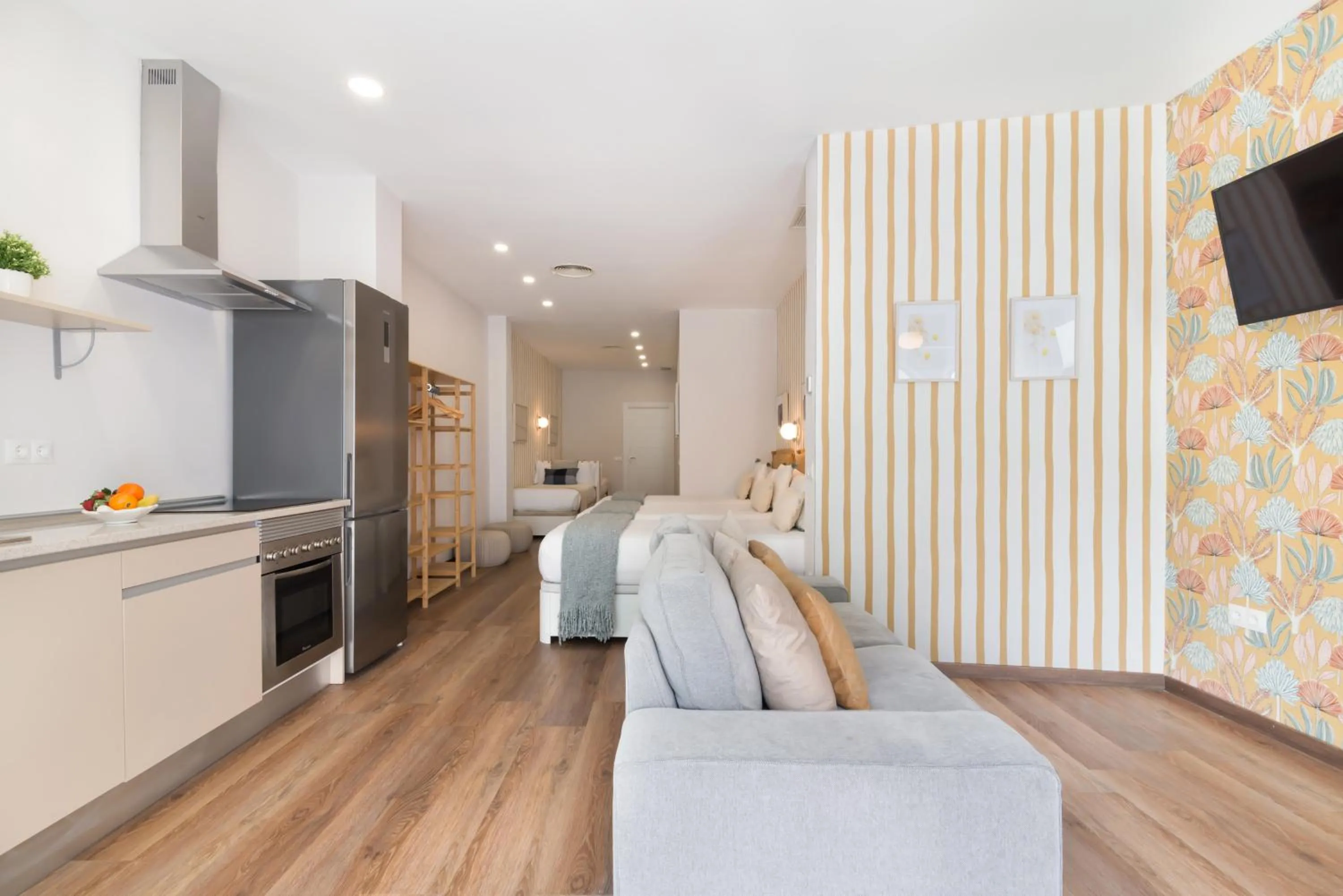 Family Studio Ground Floor in Roisa Centro