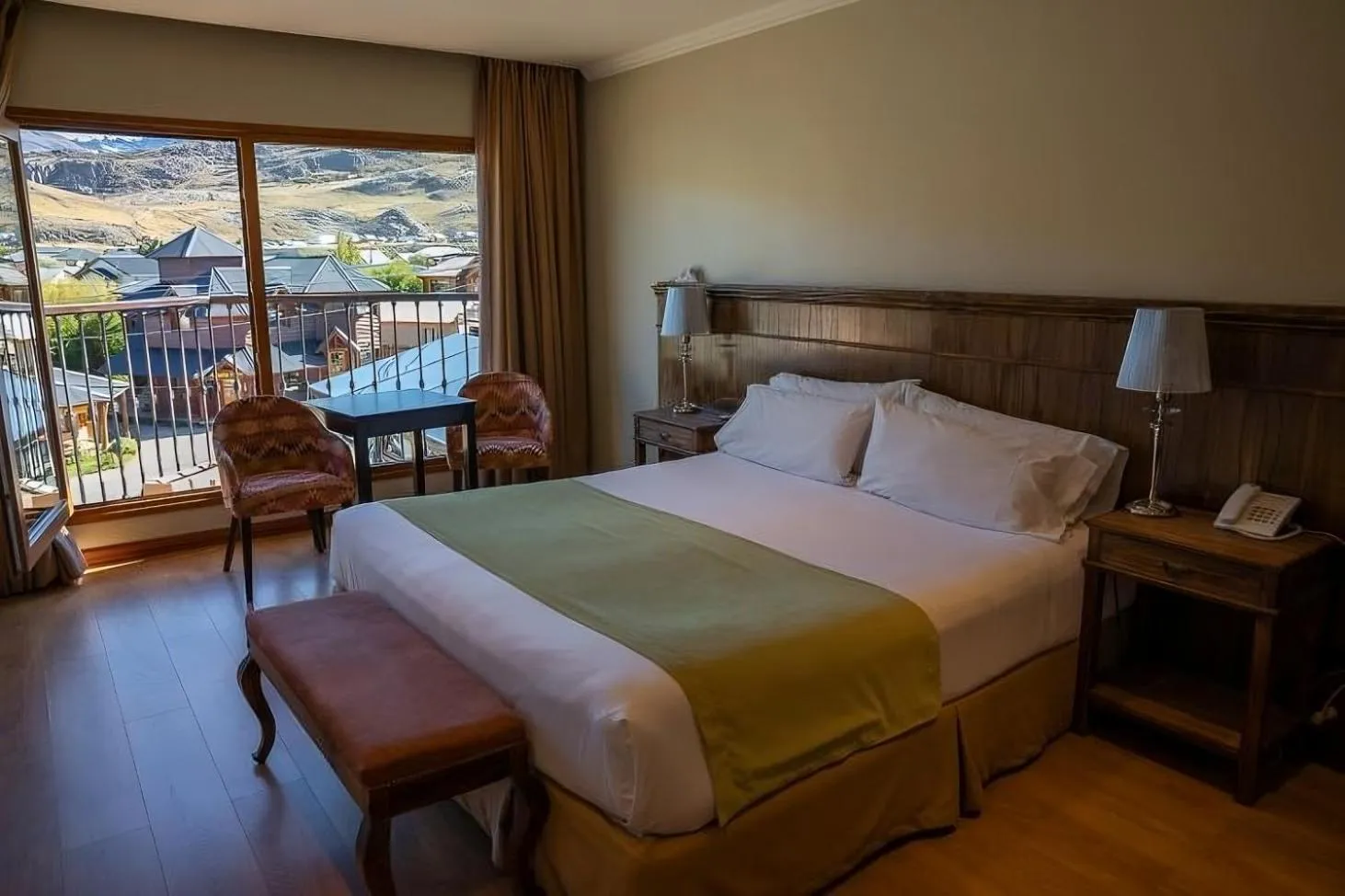 Standard Double Room with Balcony in Chalten Suites Hotel