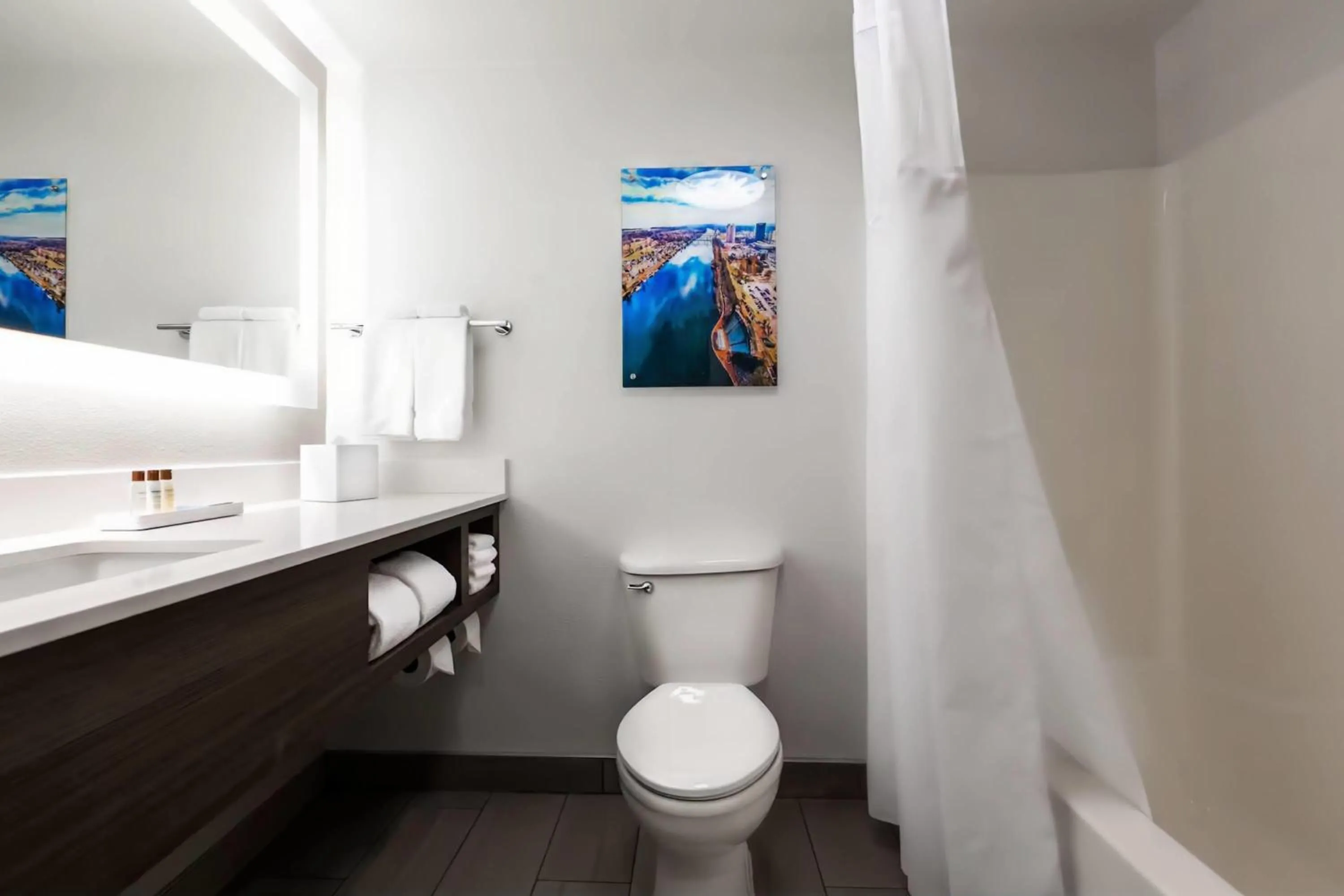 Queen Room with Two Queen Beds - Non-Smoking in Wingate Augusta Washington Road by Wyndham