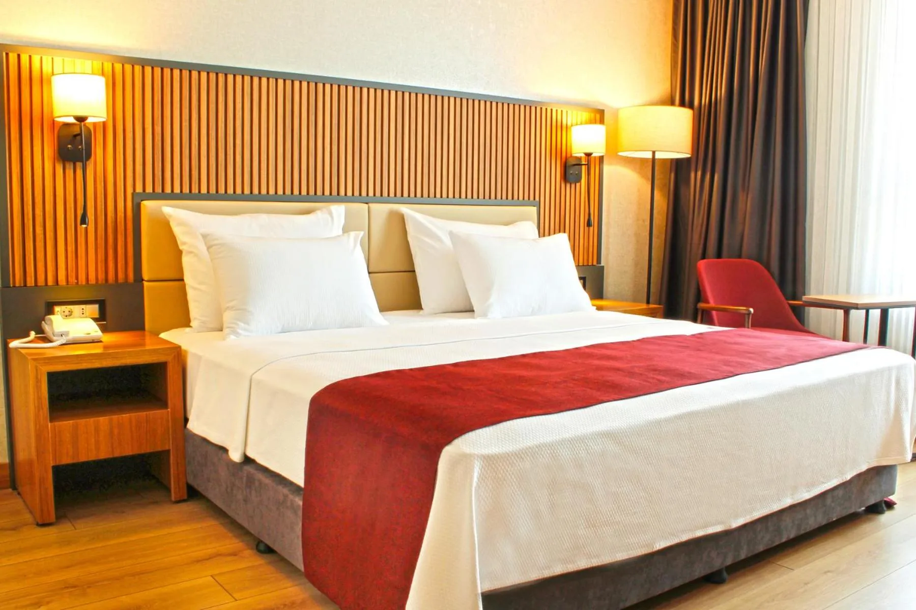 1 King Bed, King Suite, Smoking in Ramada Plaza by Wyndham Ordu