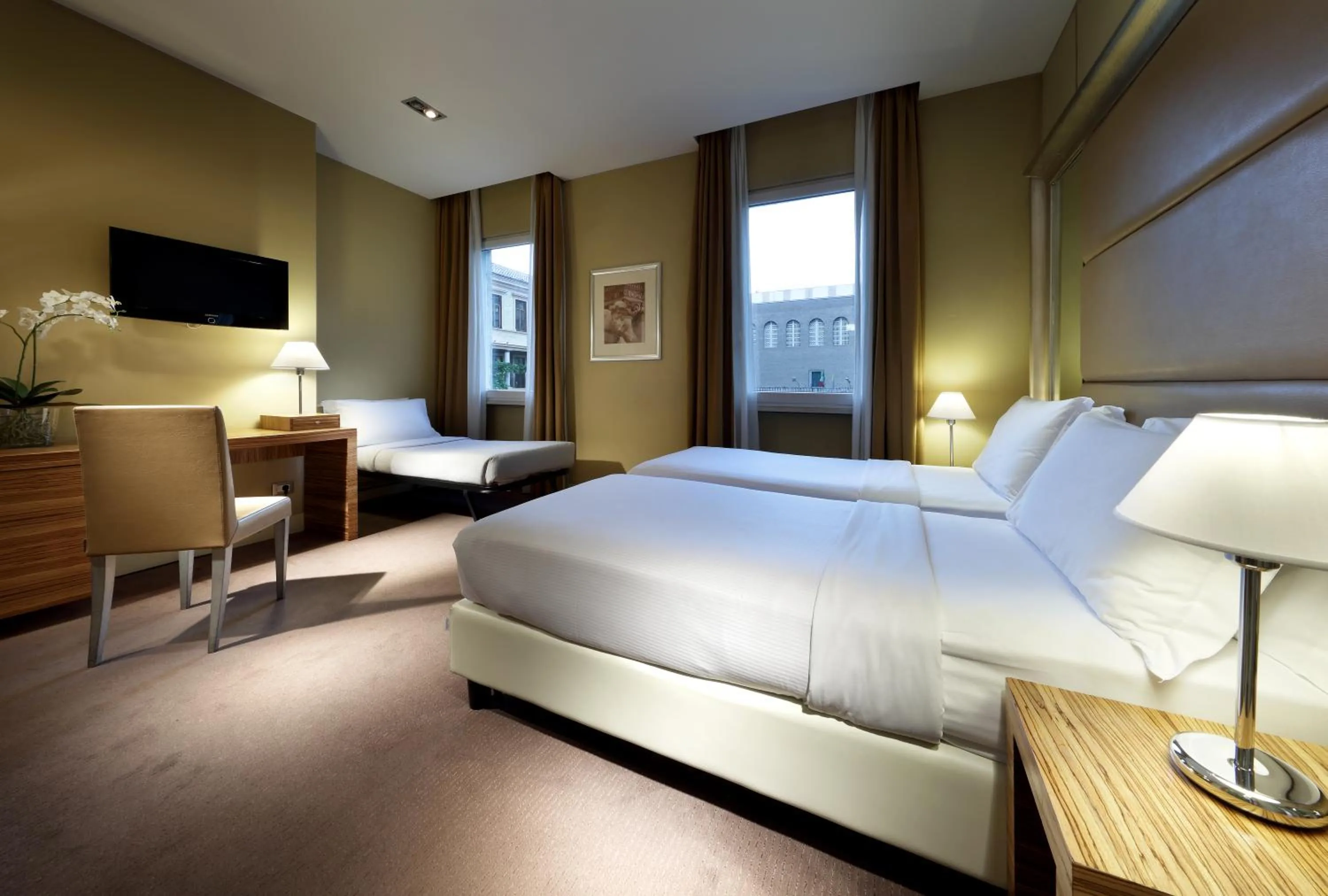Deluxe Twin Room in Mercure Roma Centro Saint John
