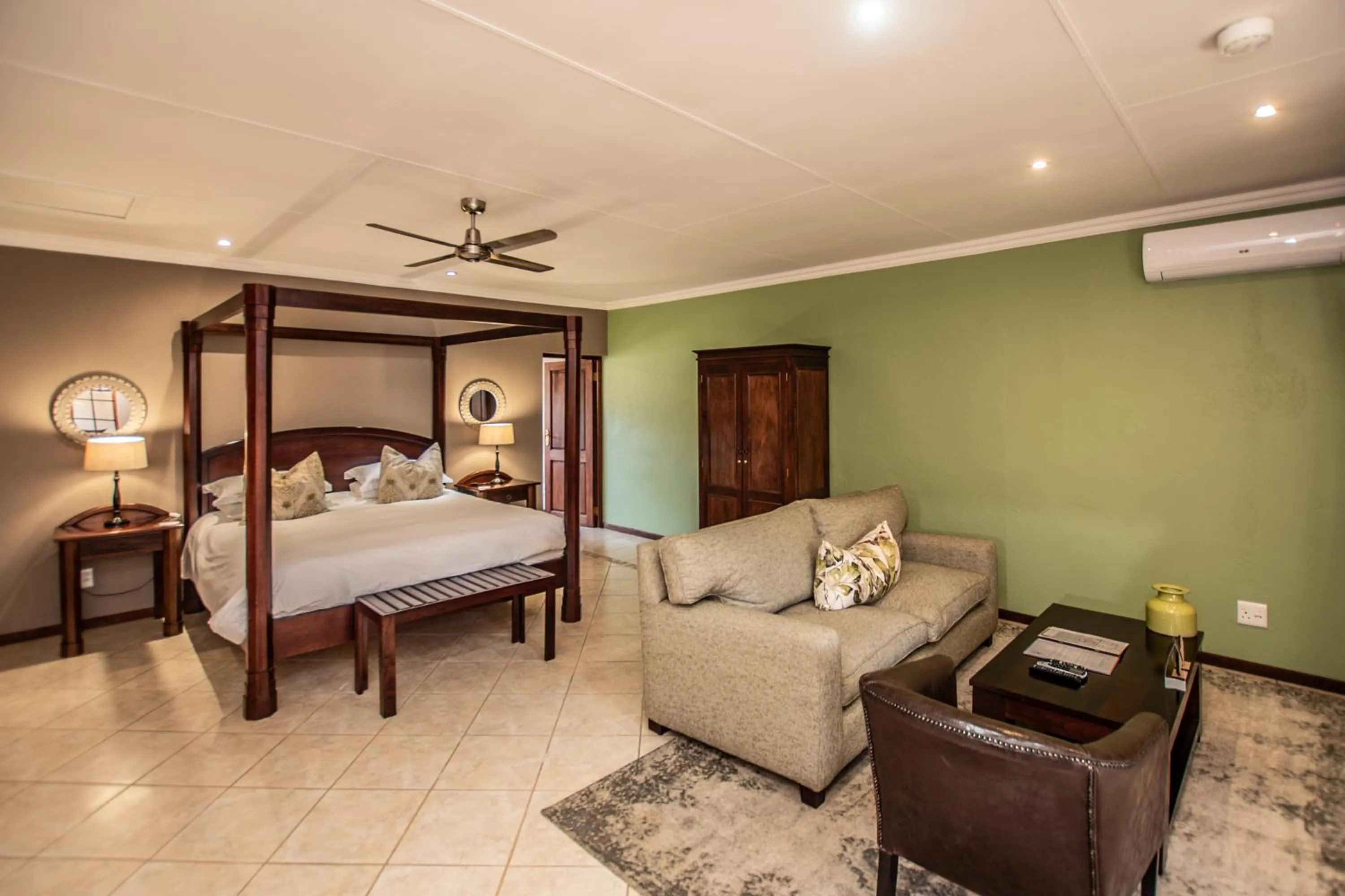 Family Suite - single occupancy in Nut Grove Boutique Hotel