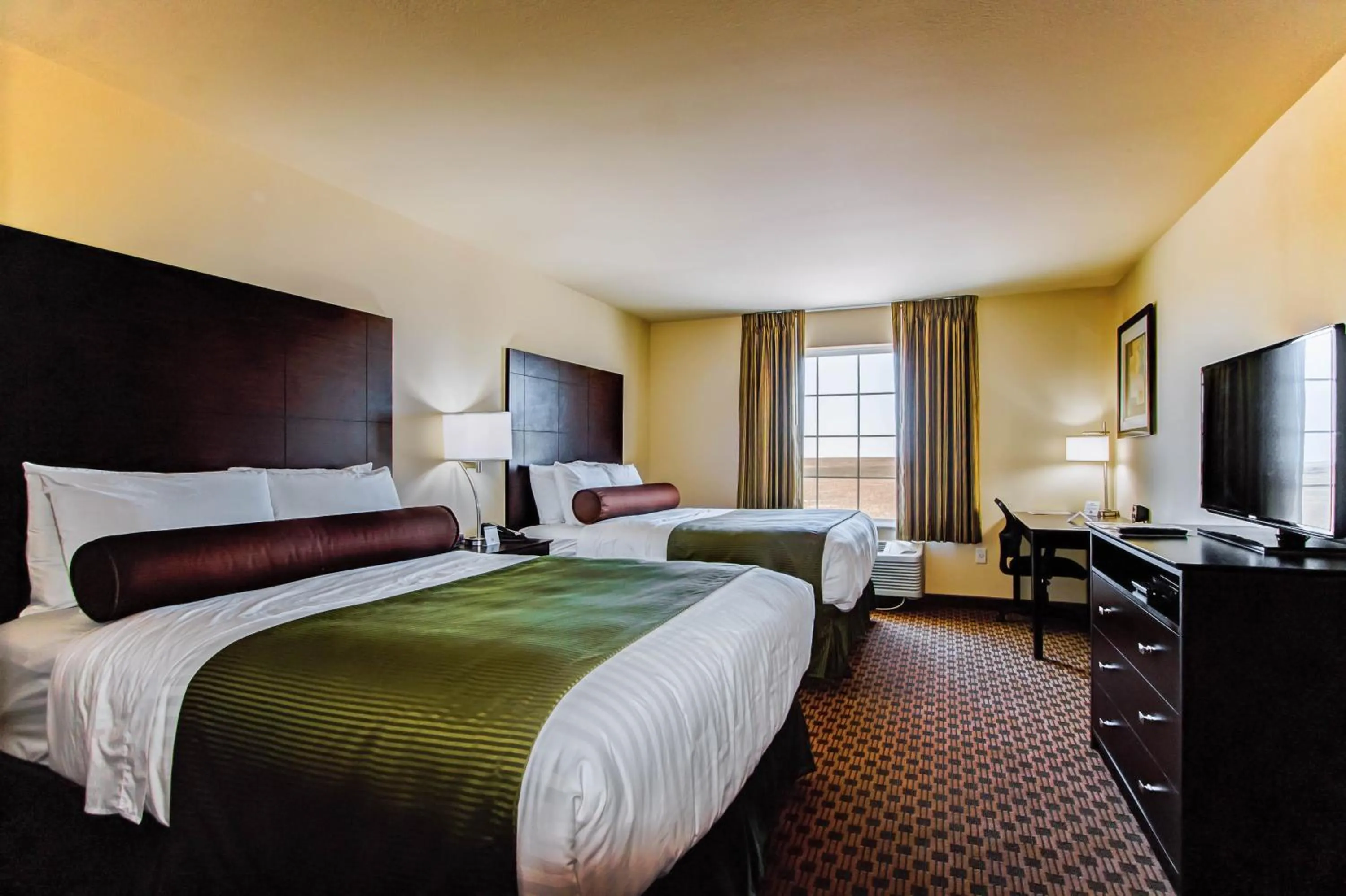 Queen Room with Two Queen Beds in Cobblestone Inn & Suites - Eads