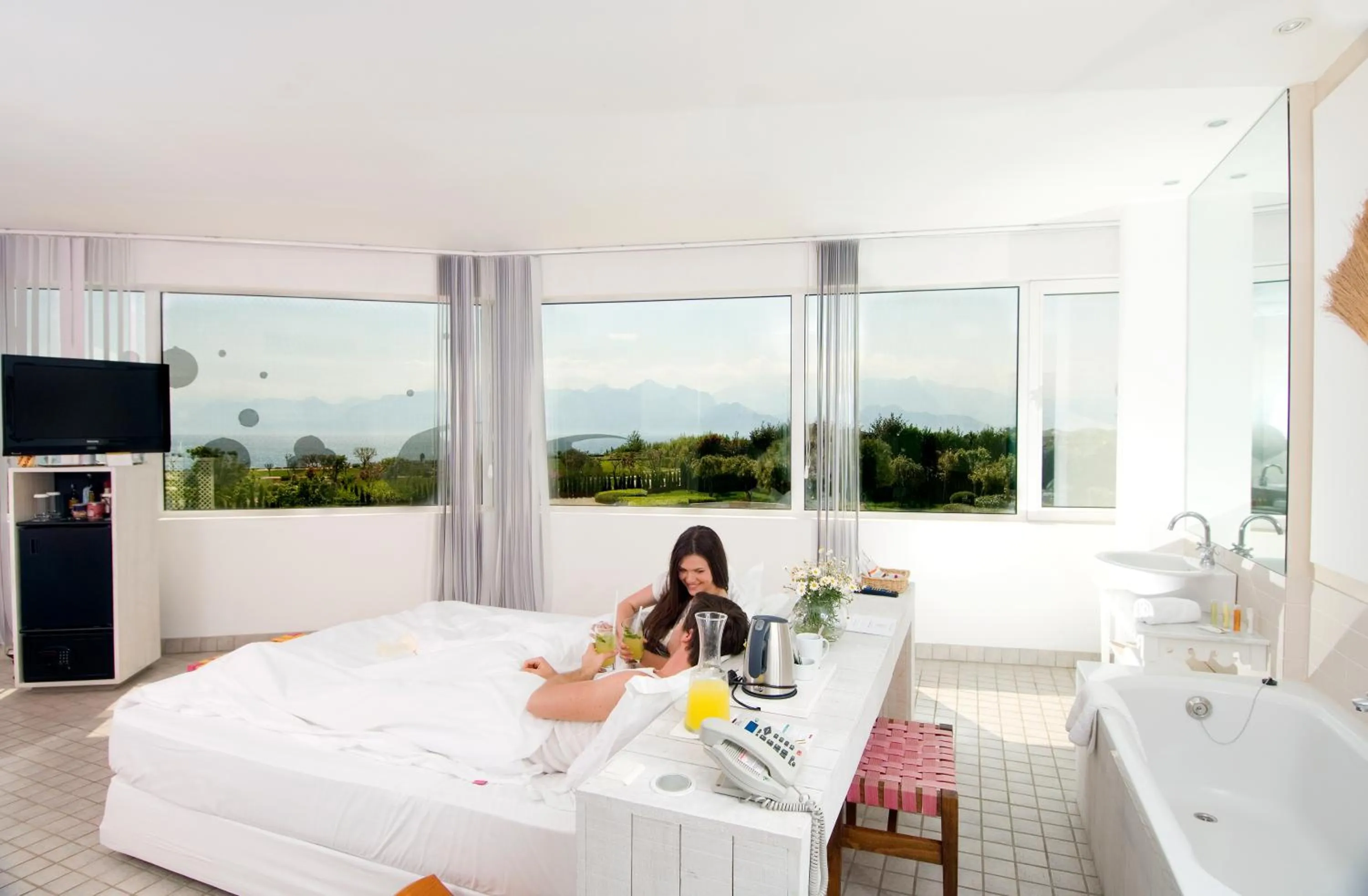 Deluxe Double Room in Revolving Building in The Marmara Antalya