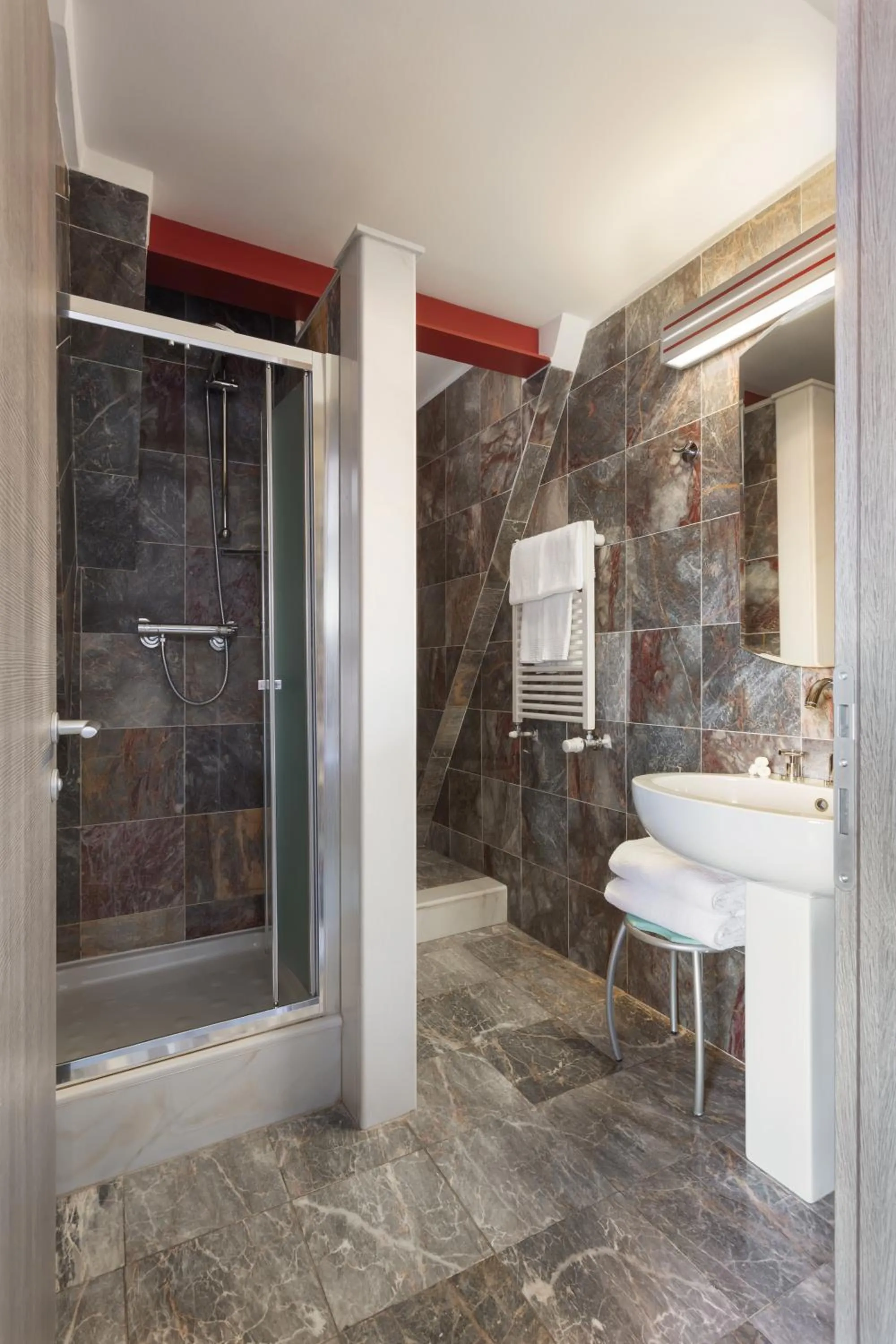 Quadruple Room with Balcony in Hotel Lombardia