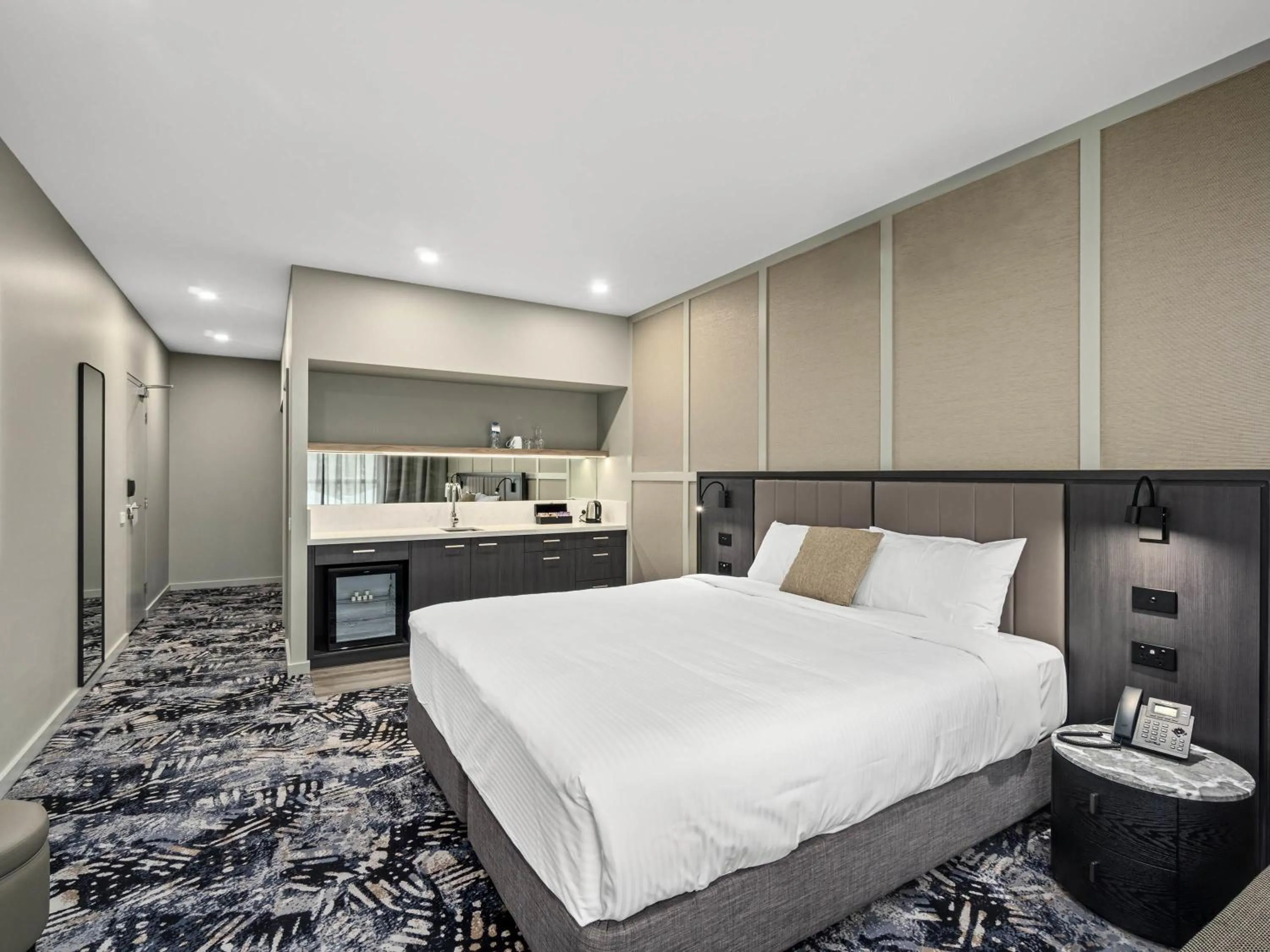Privilege King Room in Mercure Pakenham