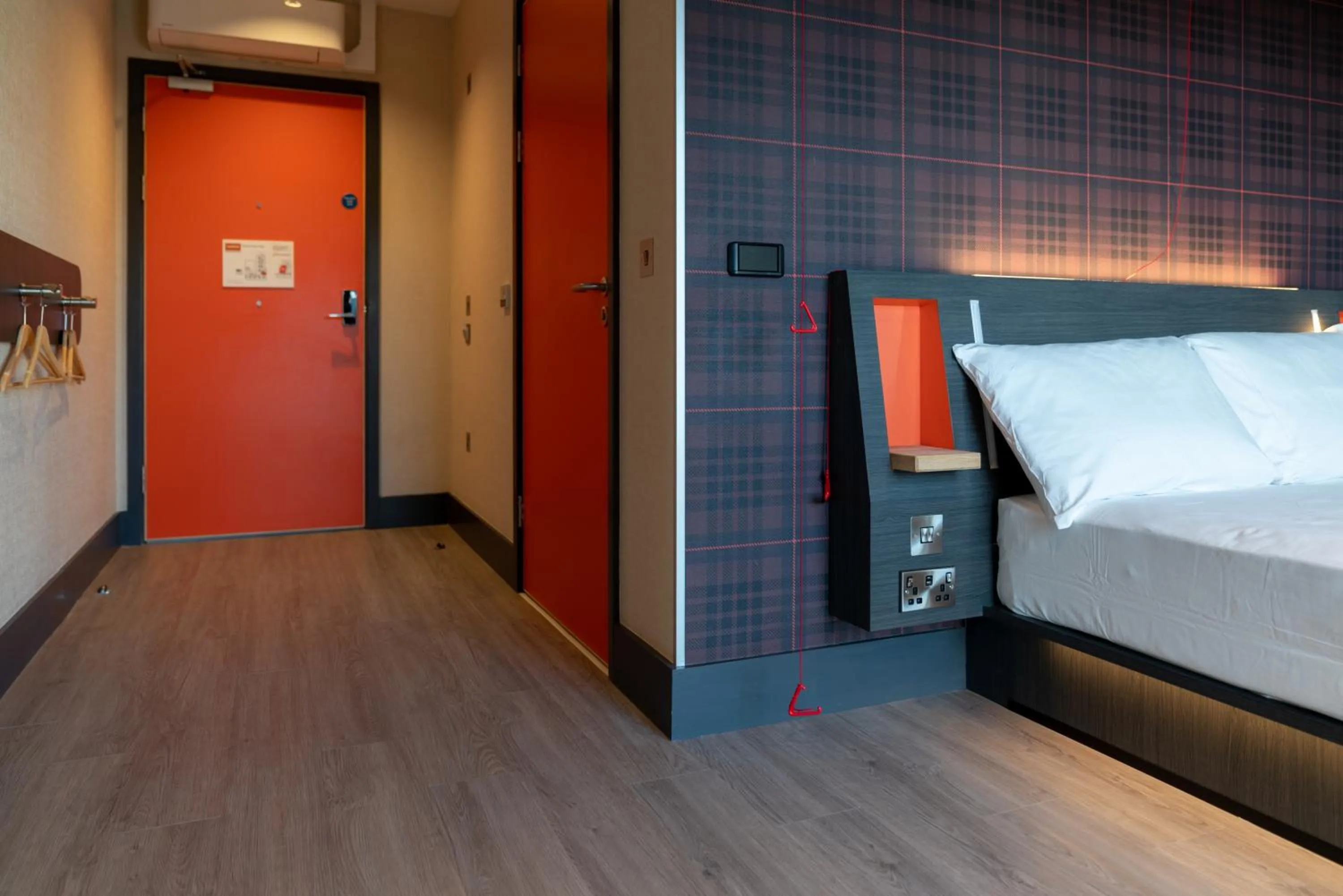 Double Room - Disability Access in easyHotel Dublin