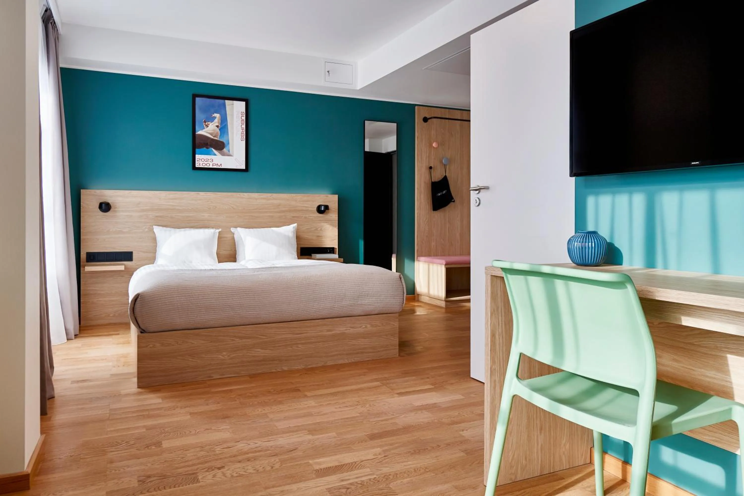 Family Double Room with Sofa Bed and Roll-In Shower - Disability Access in Aiden by Best Western Lolland