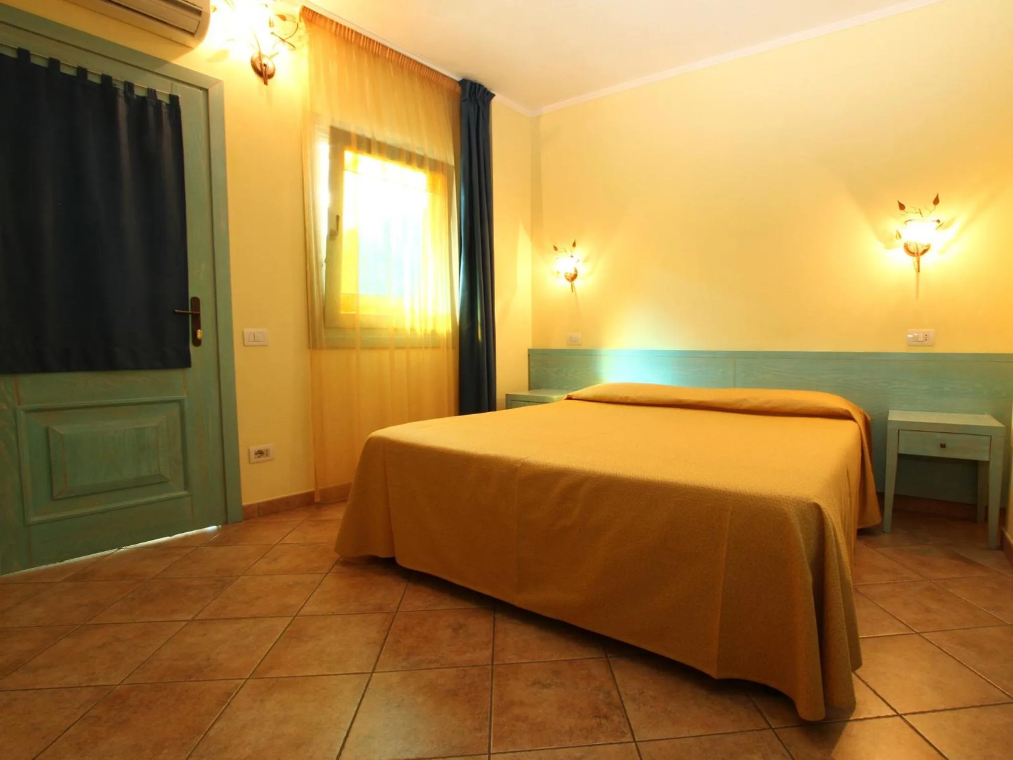 Double Room in Hotel Del Corso