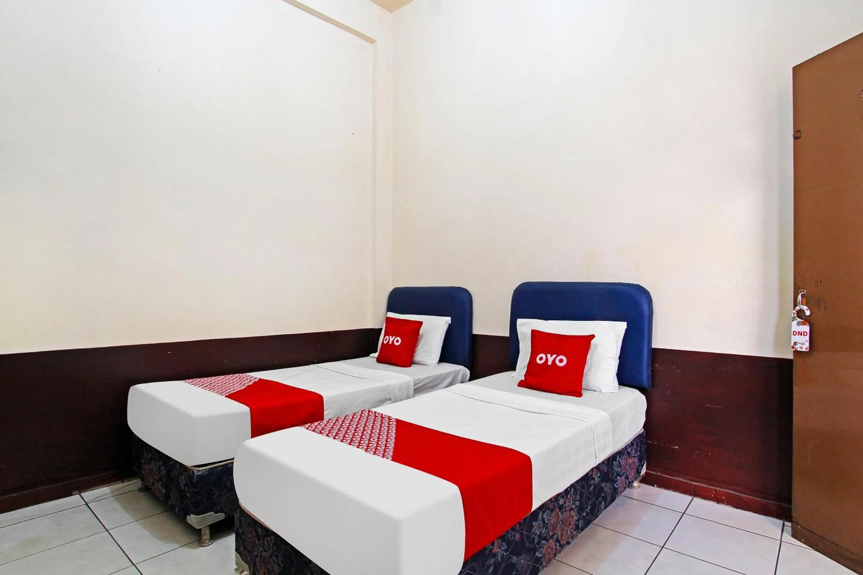 Standard Twin Room in Hotel O Mutiara