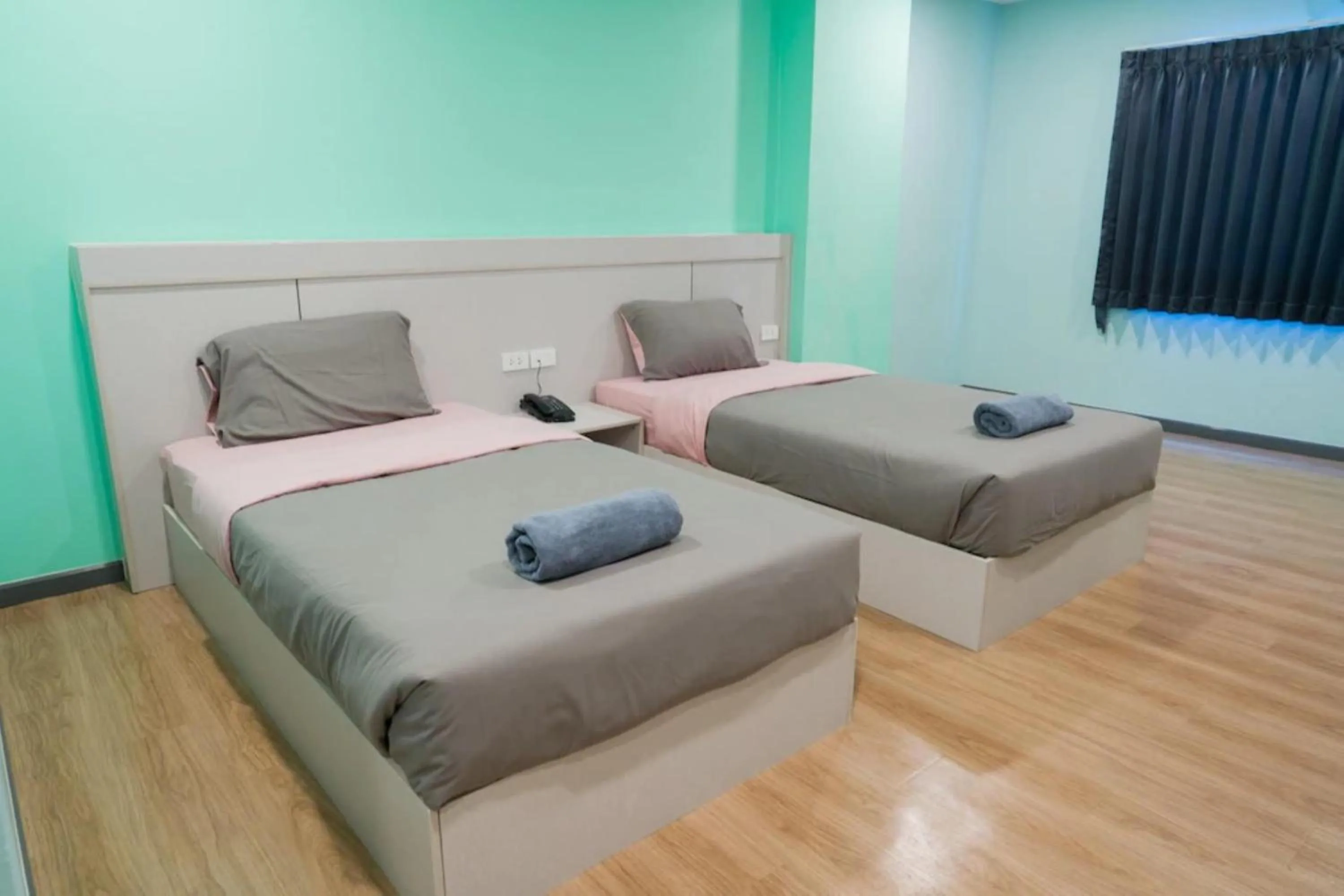 Superior Twin Room in Sritrang Residence