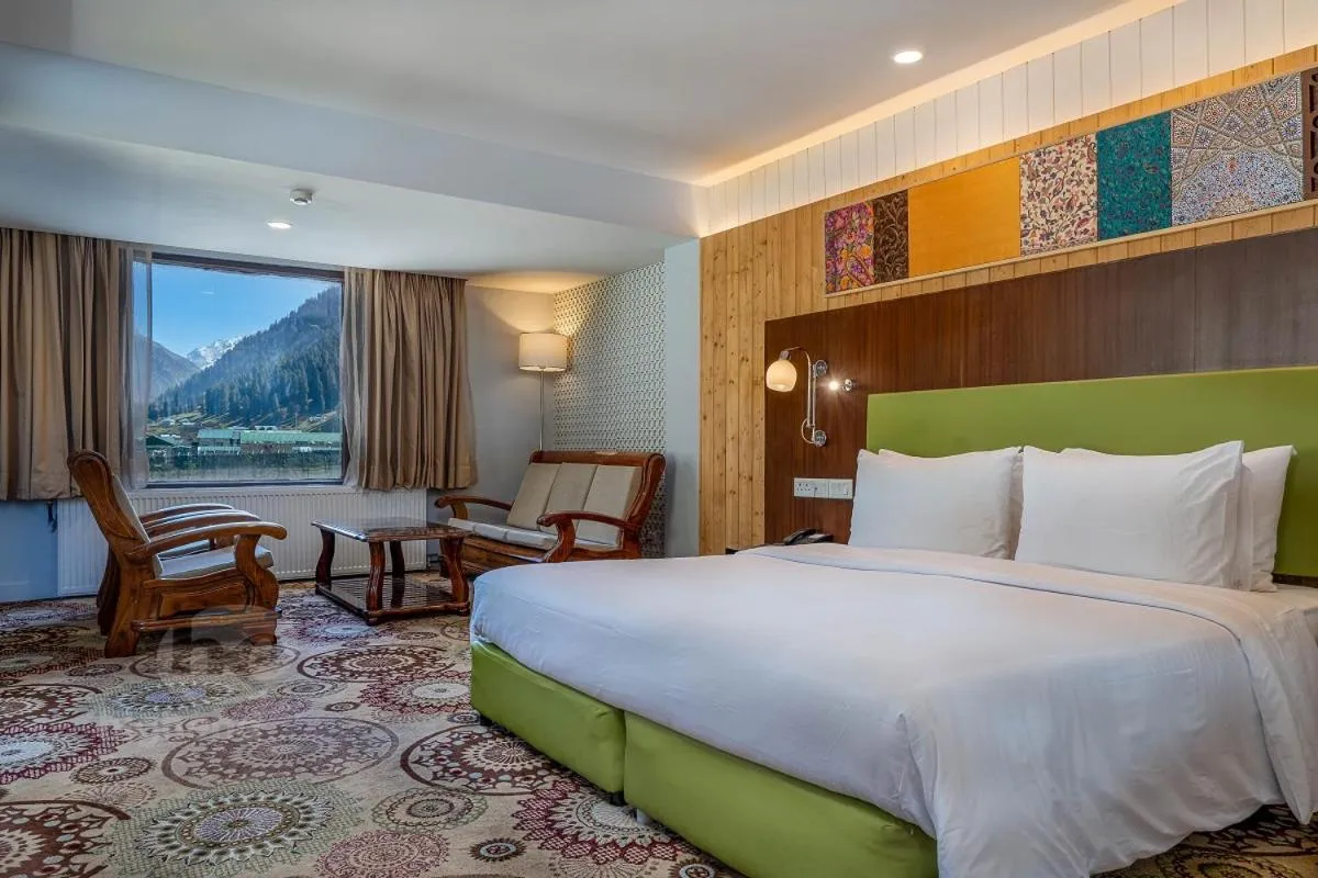 Junior Suite with Mountain View in Country Inn & Suites By Radisson Sonamarg