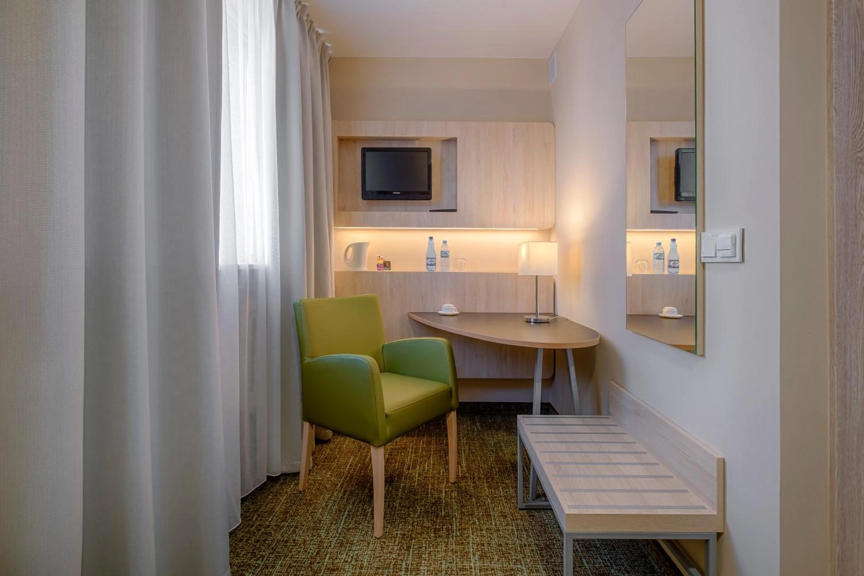 Premium Single Room in Hotel Reytan