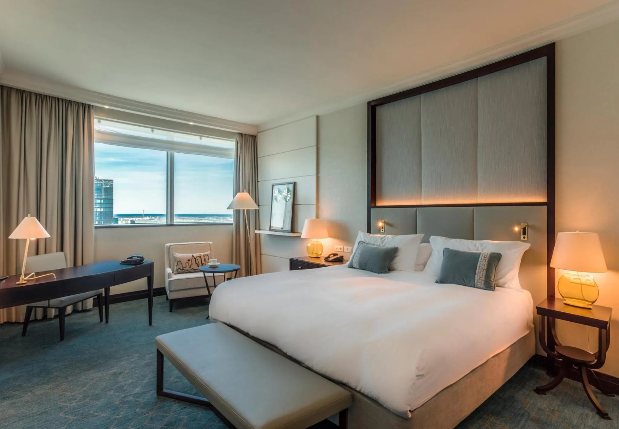 Classic King Room - High Floor in InterContinental Warszawa by IHG