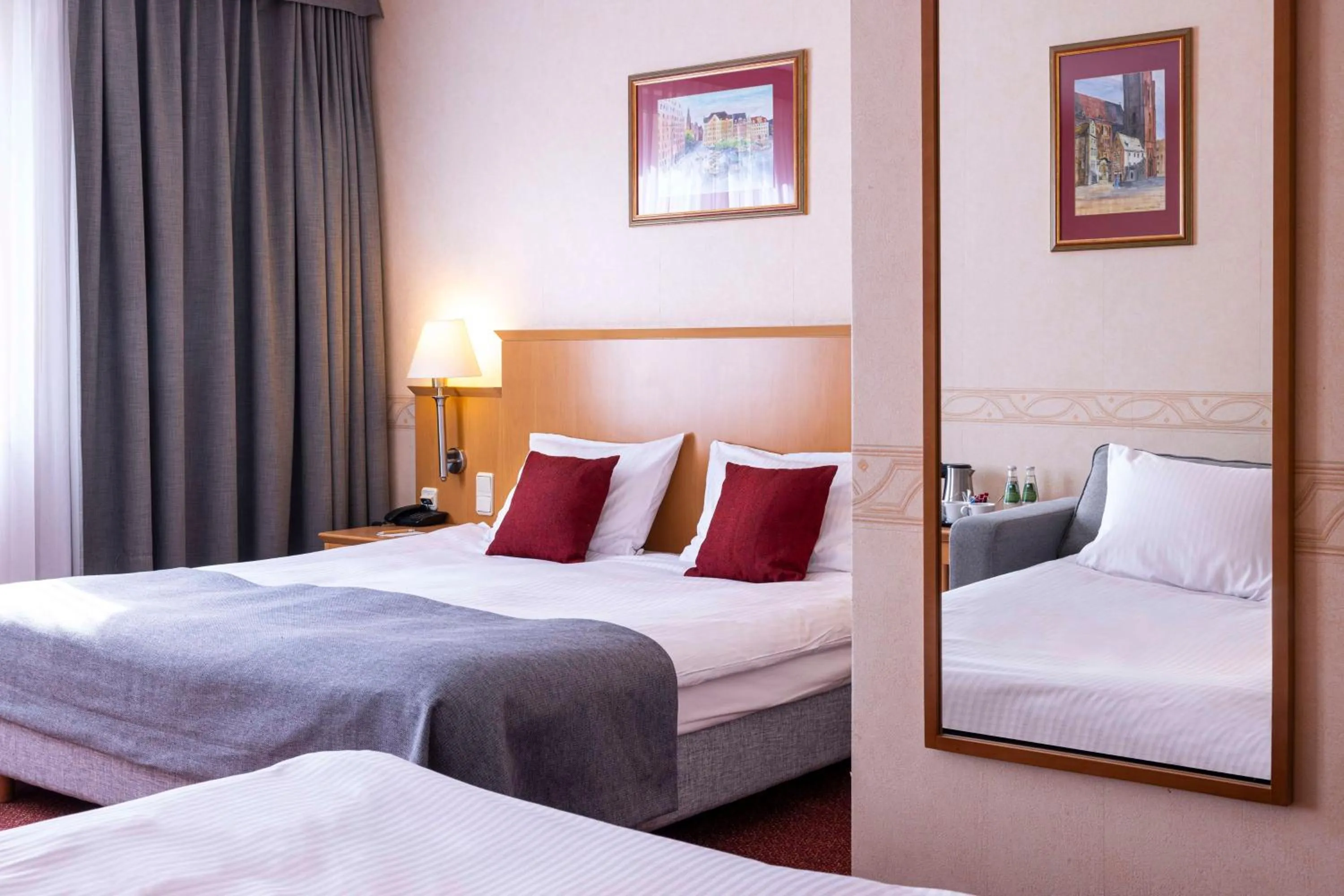 Standard Family Room in Scandic Wrocław