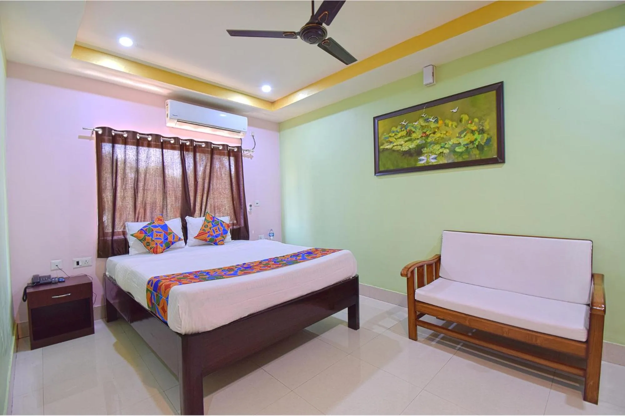 Deluxe Room - single occupancy in FabHotel Knight Airways - Nr Guwahati Airport