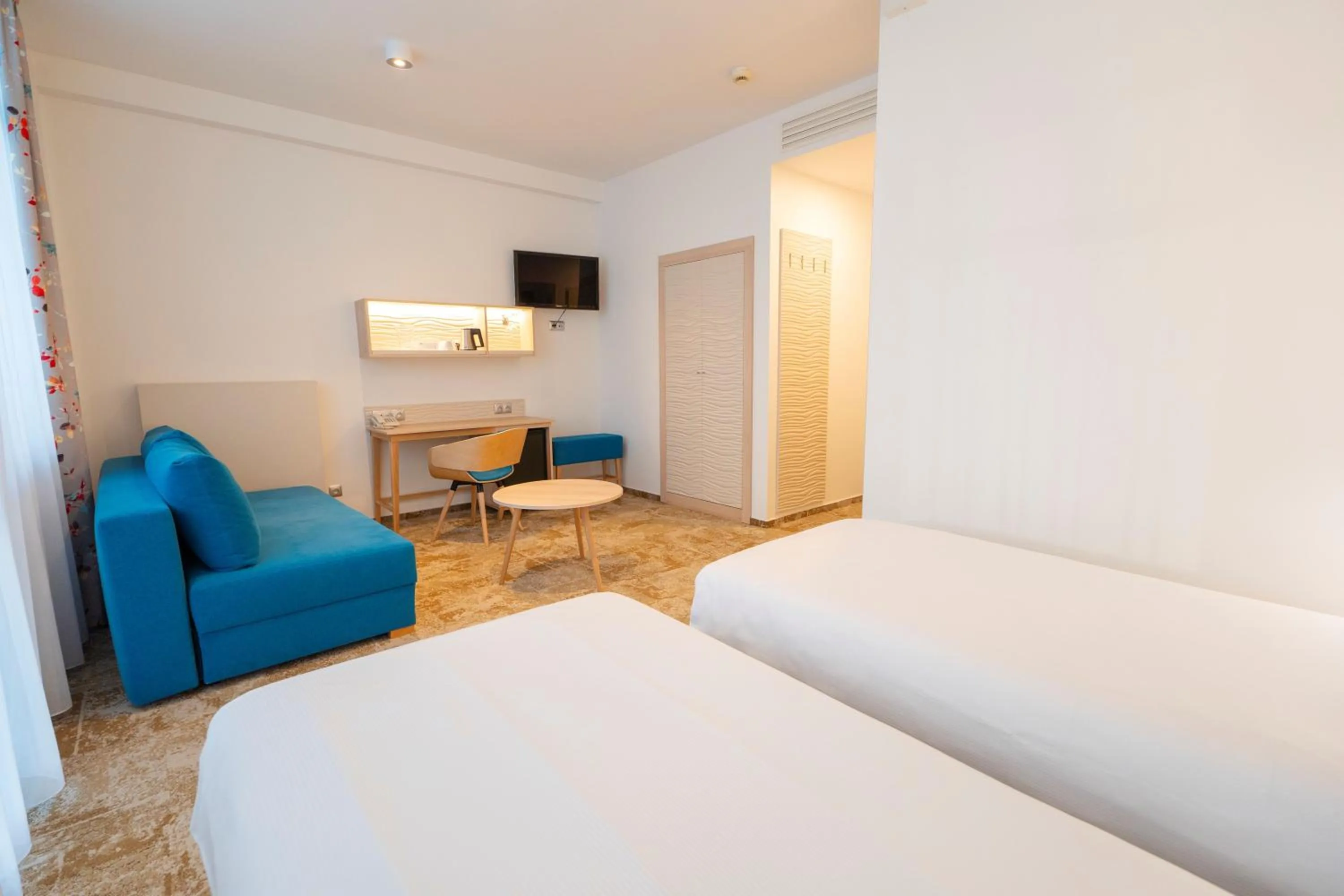 Standard Twin Room in Hotel Metropol