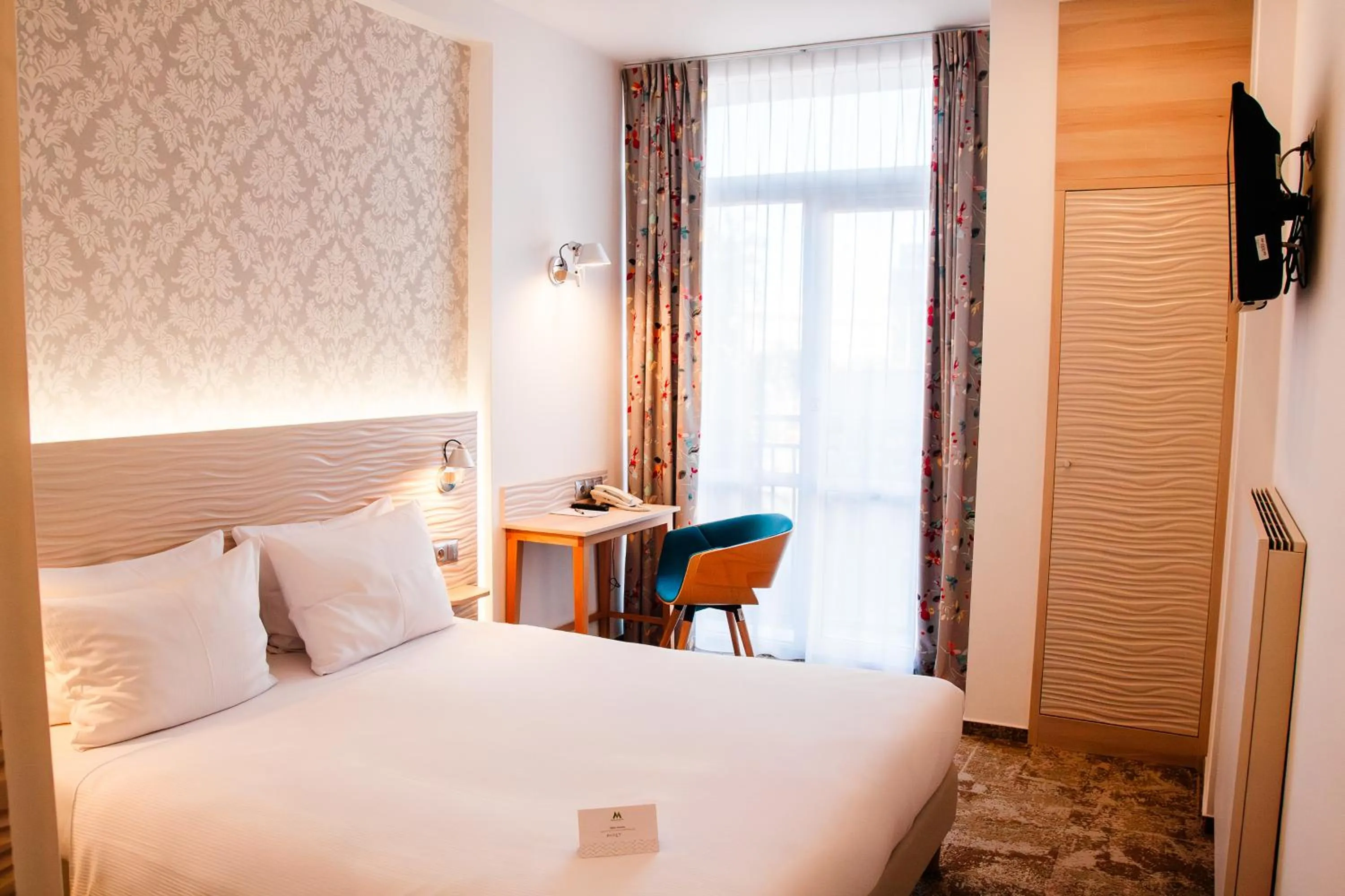 Standard Single Room in Hotel Metropol