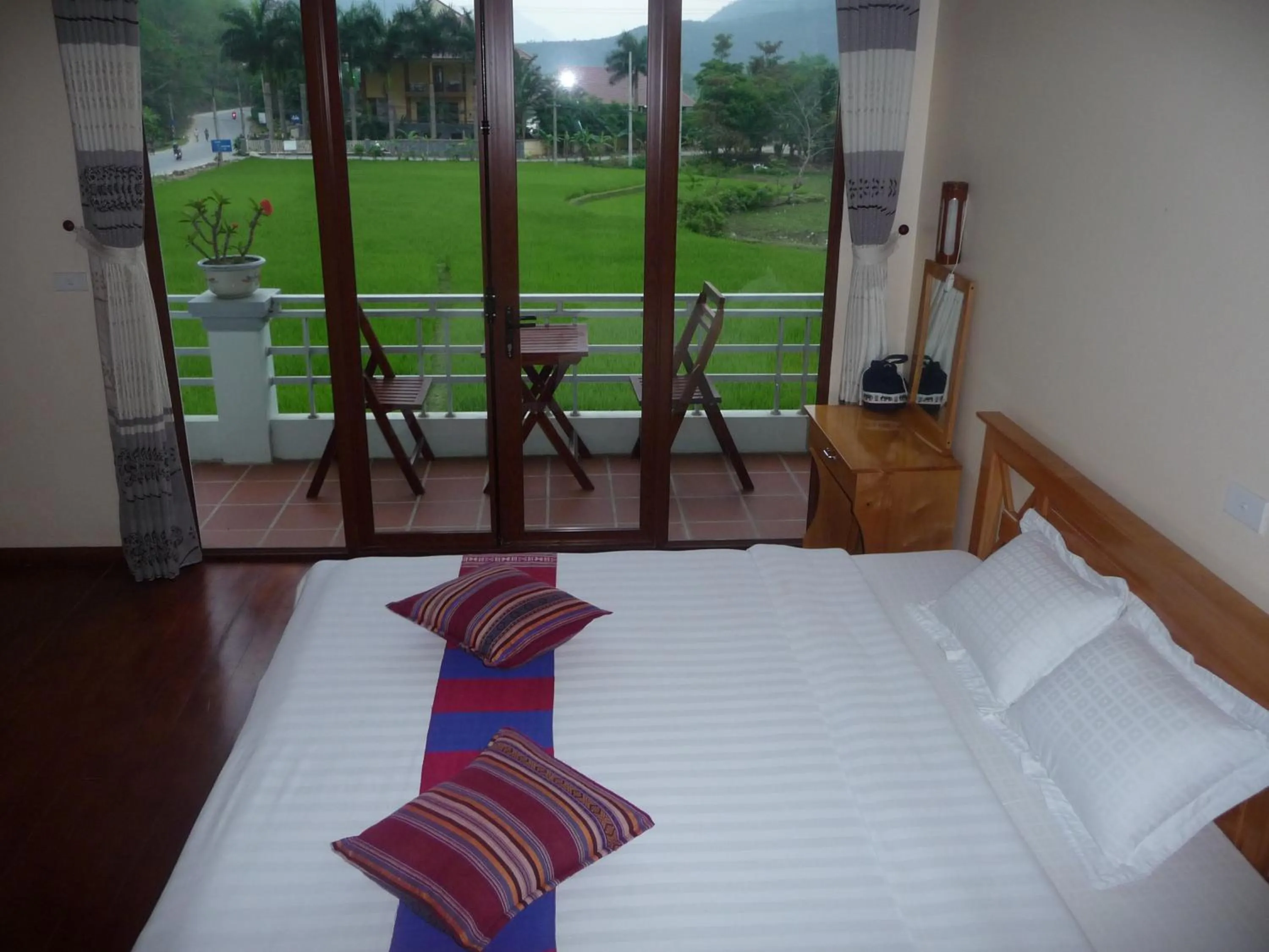 Standard Double Room - single occupancy in Mai Chau Valley View Hotel
