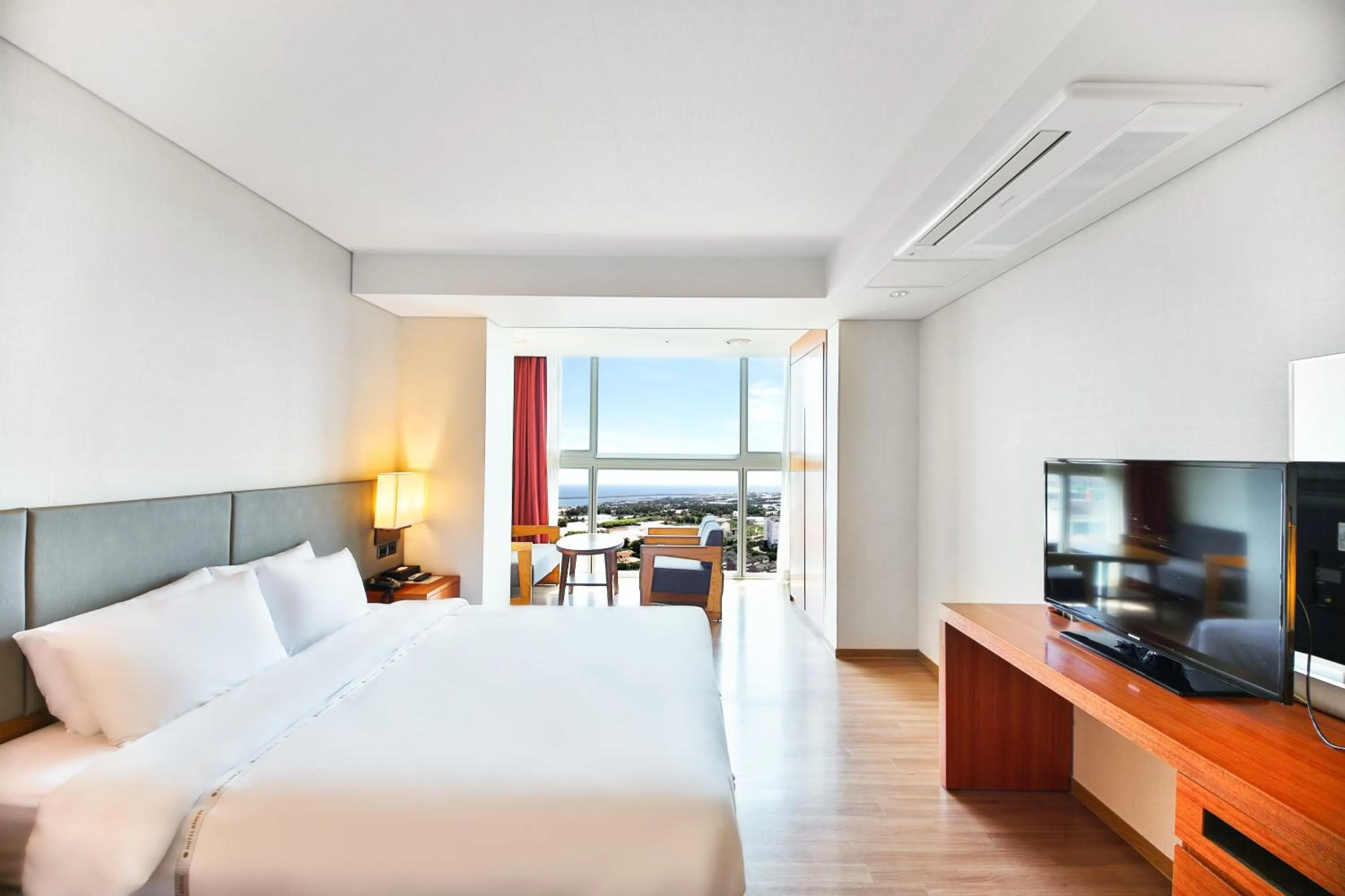 Family Suite Room with Sea View in Bareve Hotel