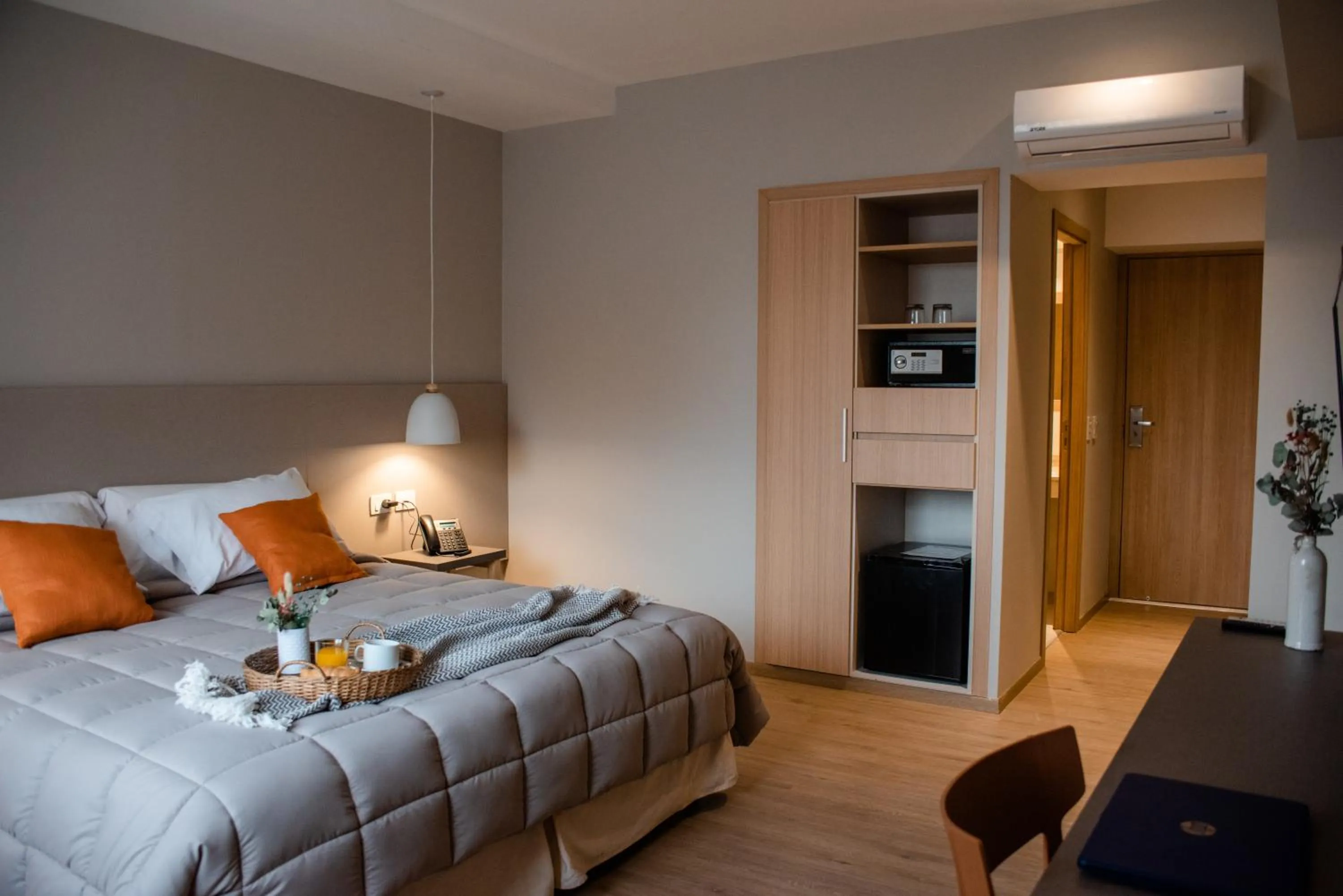 Superior Quadruple Room in Gran Hotel Dakar