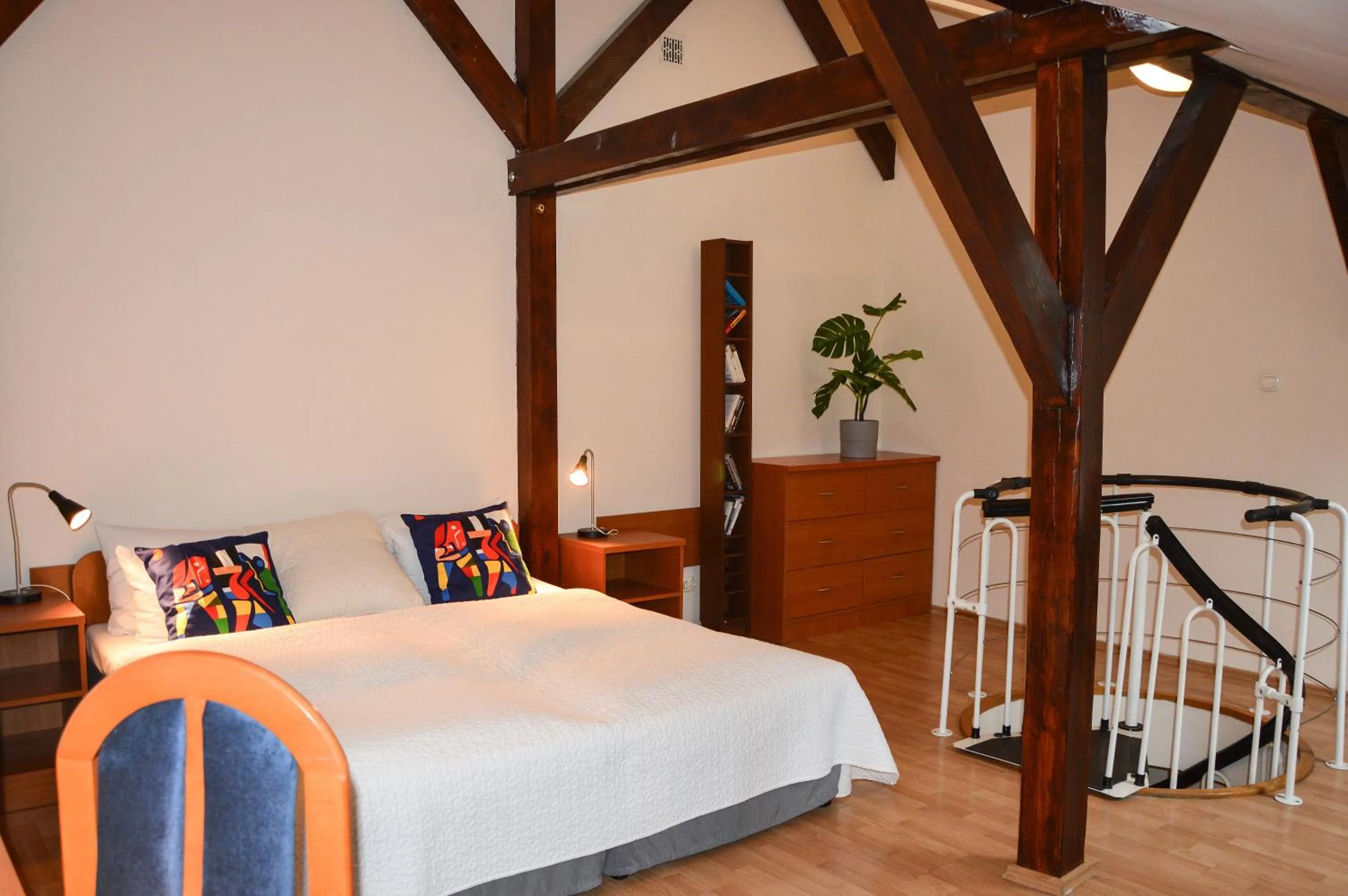 Studio - Split Level in Kosmopolita Rooms