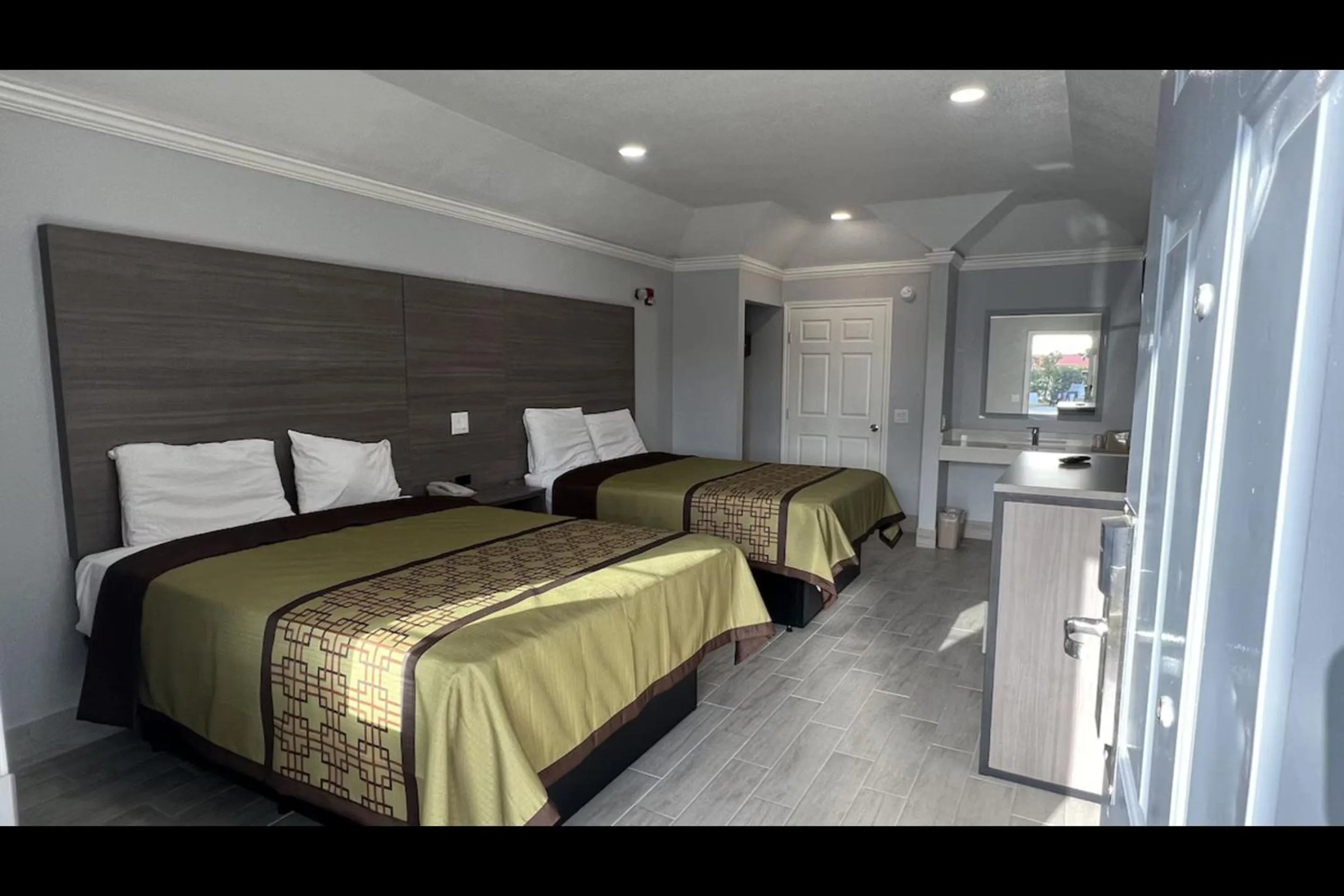 Kiwi Inn Capital O Houston - Hwy 249