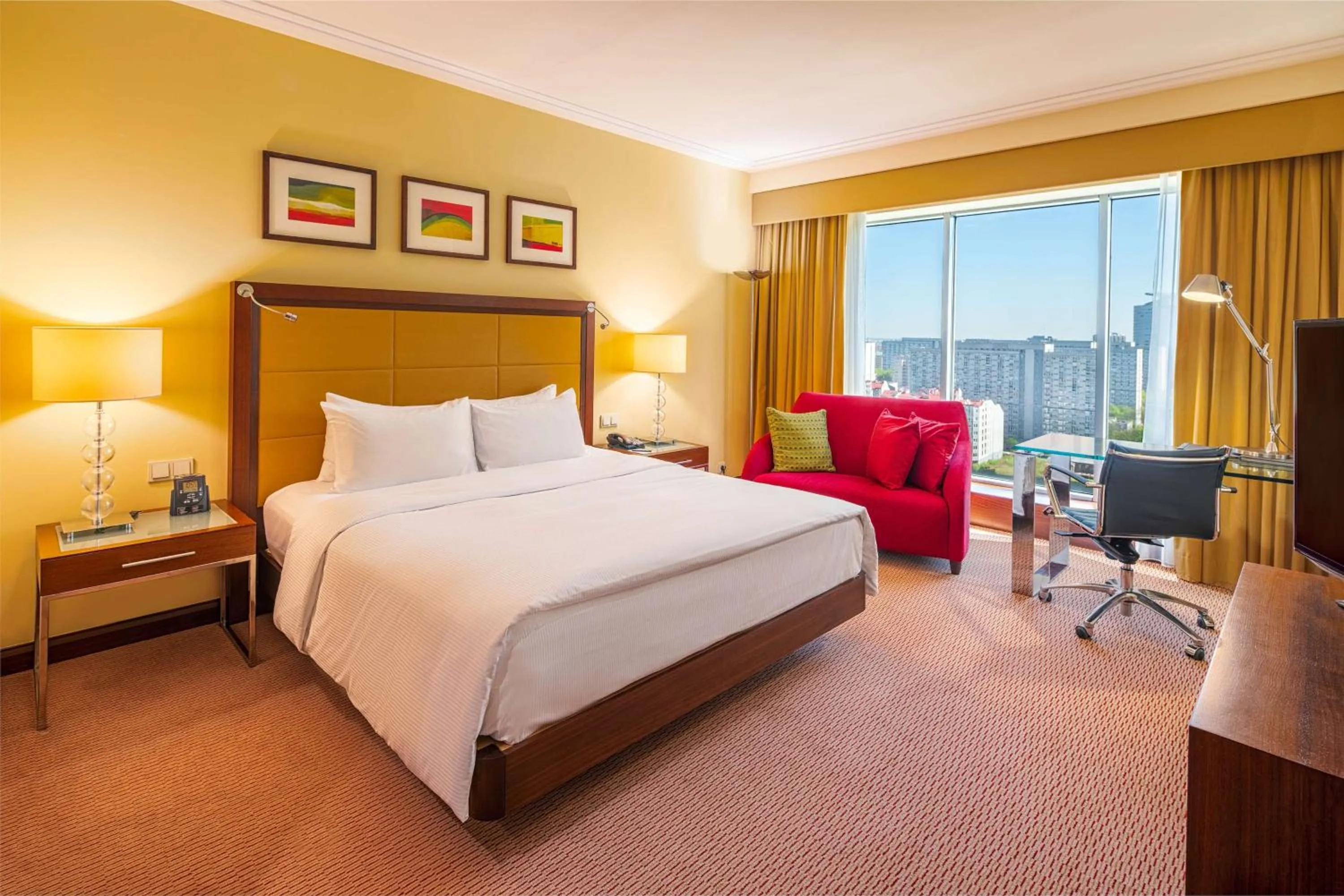 Executive King Room in Hilton Warsaw City Hotel