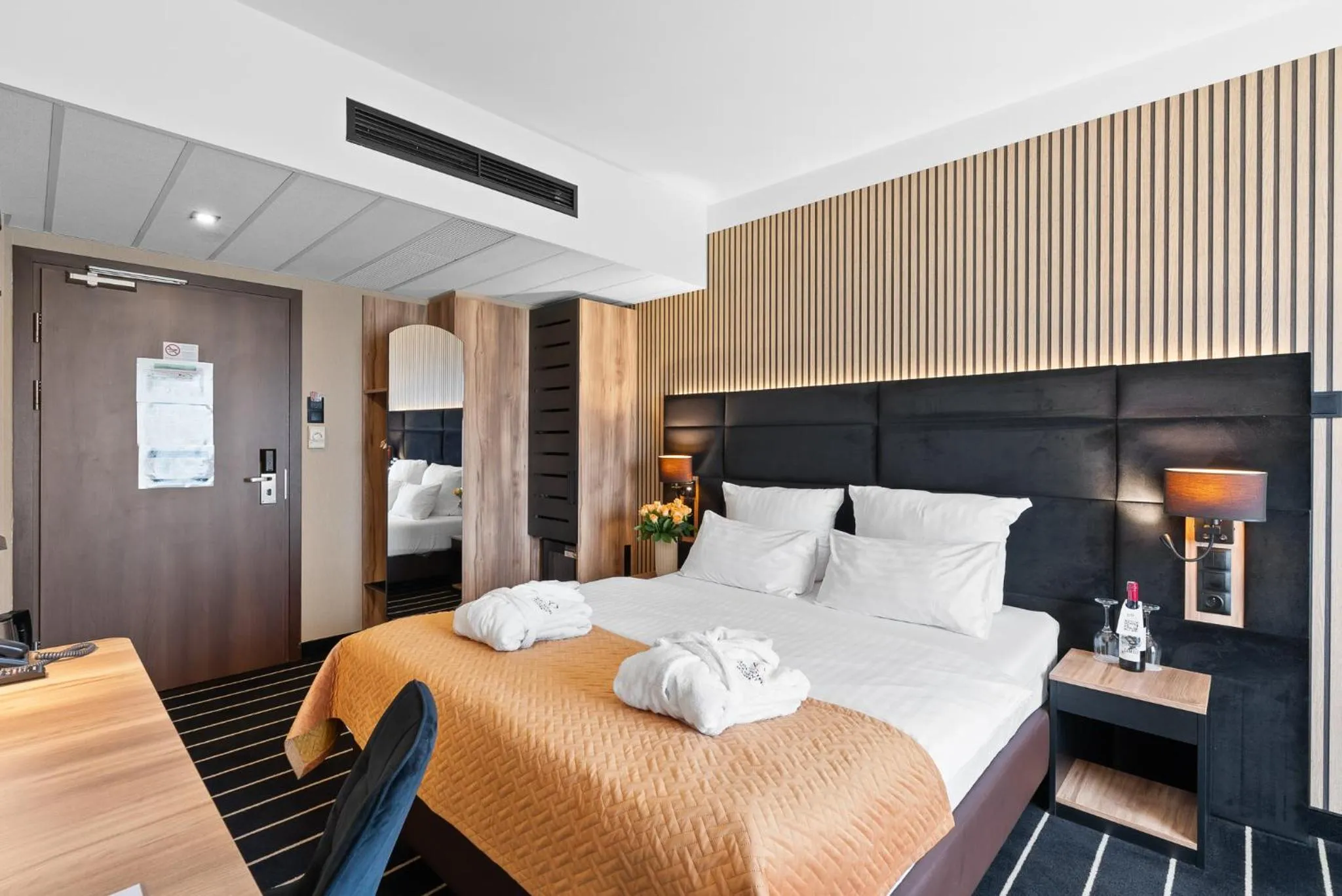 Double Room with Bath in Park Hotel Diament Katowice