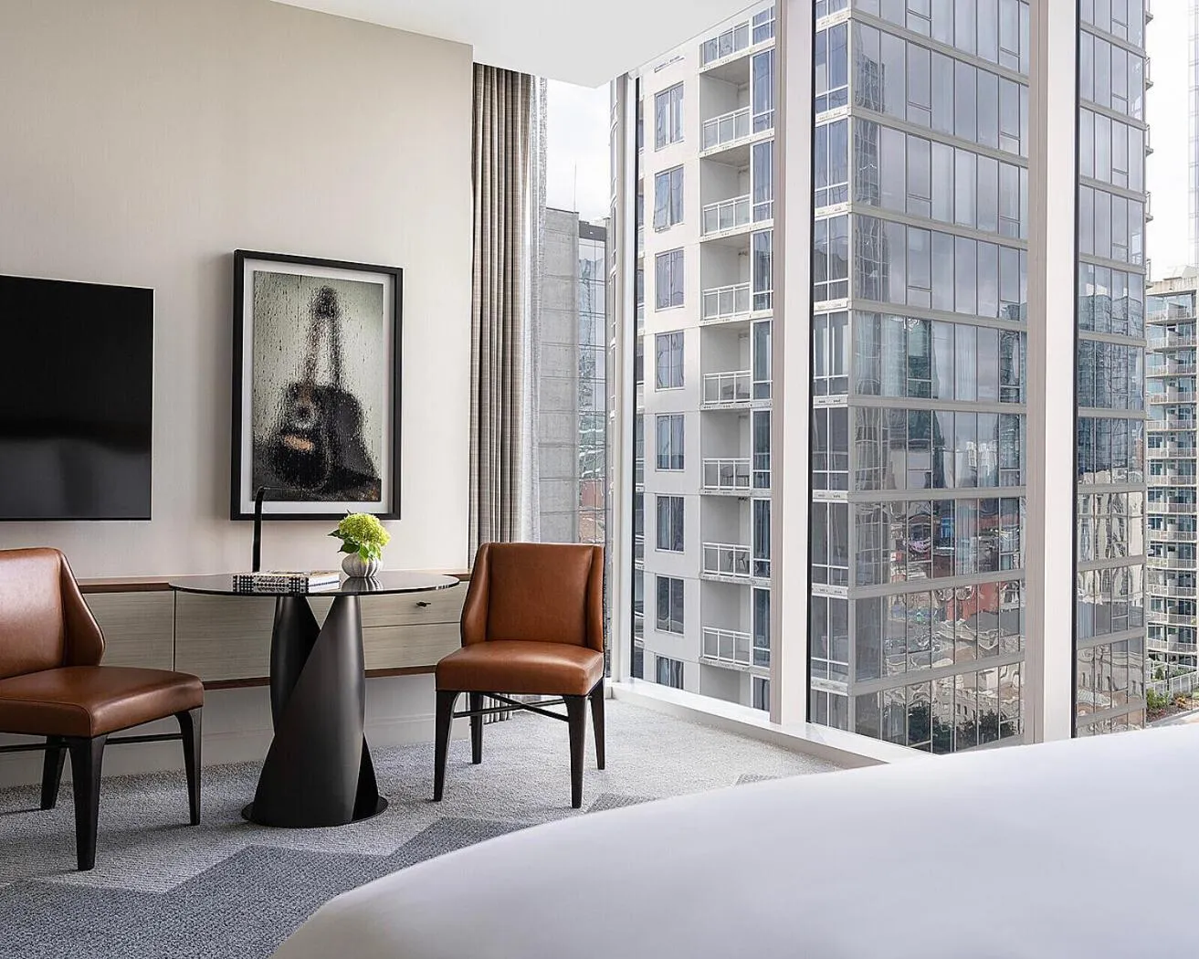 Premier Corner Room King in Four Seasons Hotel Nashville