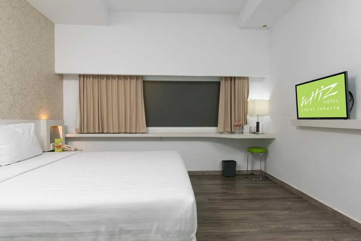 Superior Double Room in Whiz Hotel Cikini Jakarta