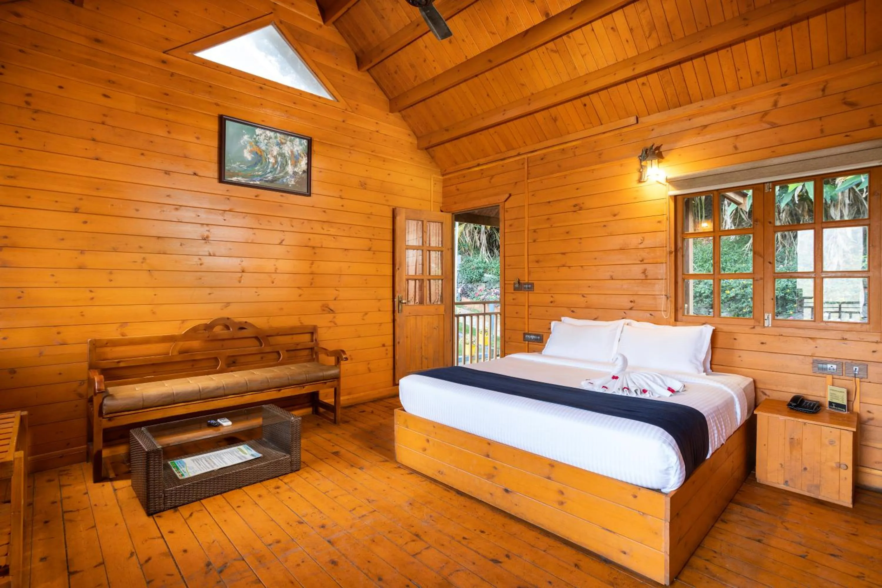 VALLEY VIEW WOODEN HOUSE in Eterno Camellia & Elettaria Resort with Pool