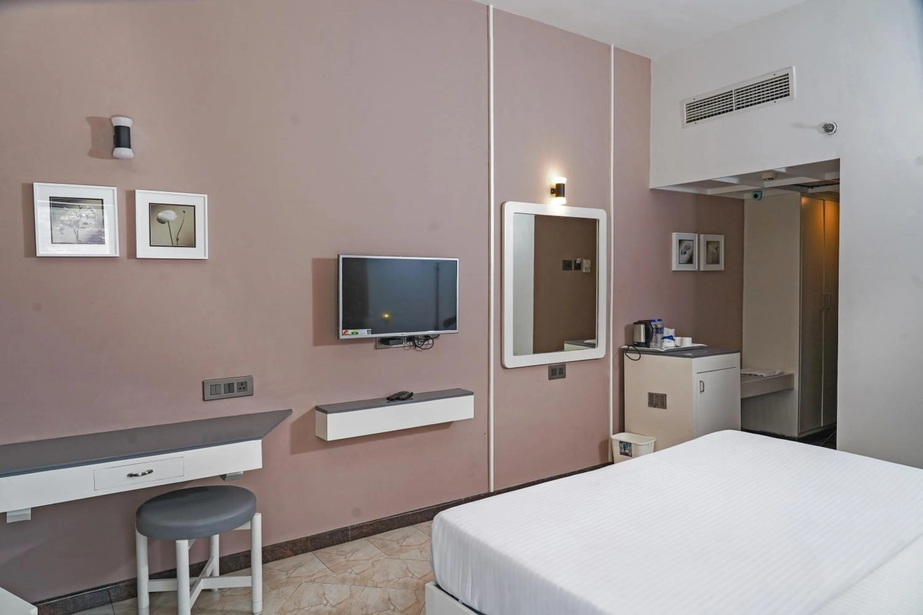 Standard Double Room in Hotel Indraprastha