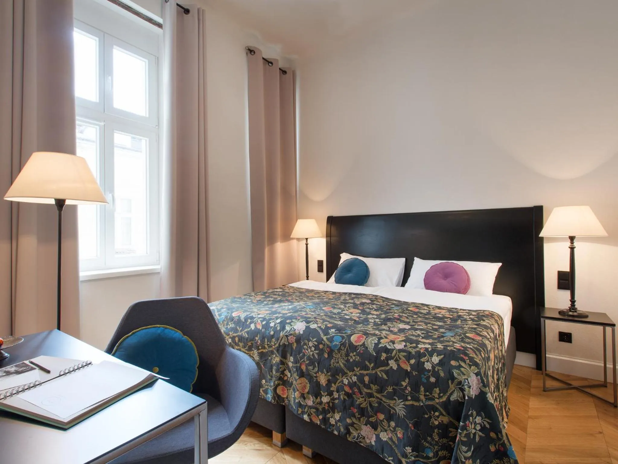 One-Bedroom Apartment (4 Adults) in Antique Apartments Plac Szczepański