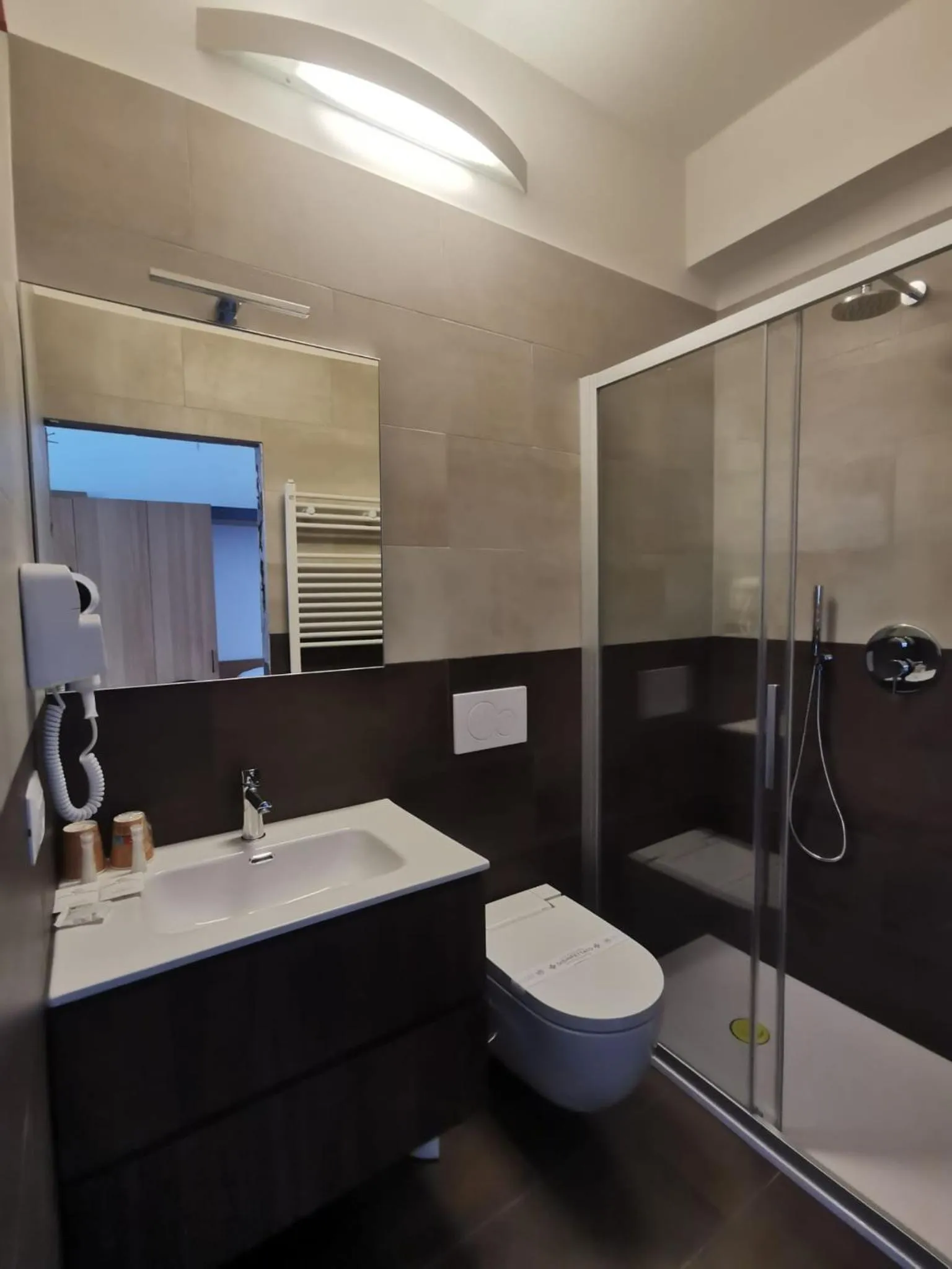 Standard Triple Room with Balcony in Hotel Valdor