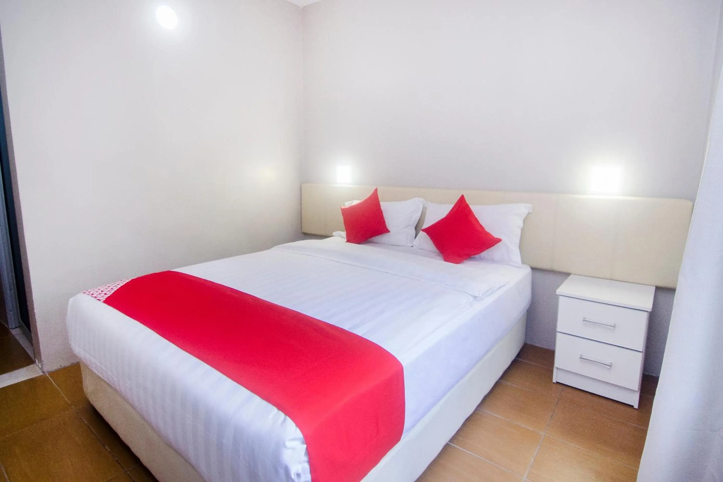 Deluxe Double Room - single occupancy in Hotel O iBC36 Business Stay