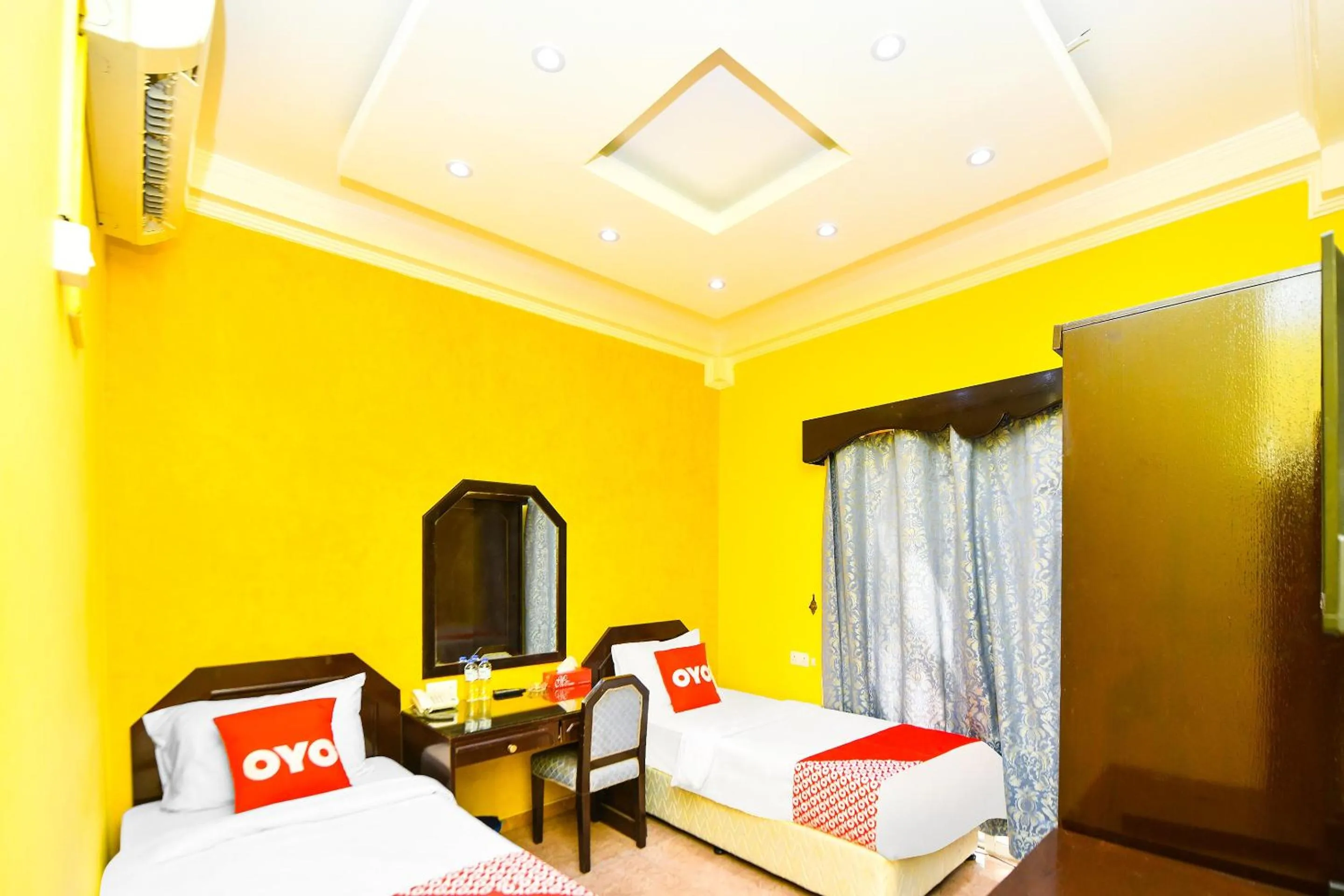 Standard Twin Room in OYO 137 Marina Hotel