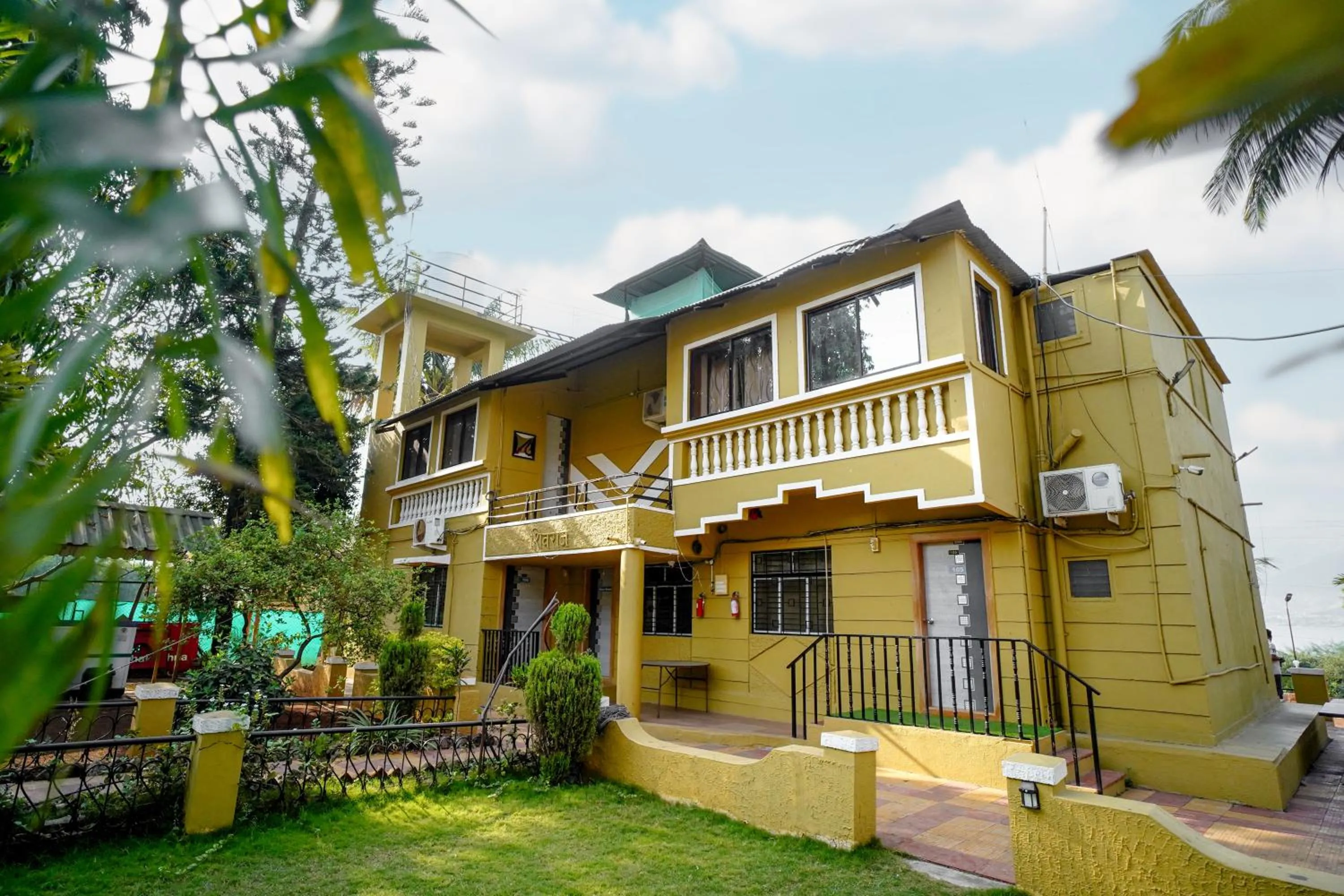 Deluxe Double Room in VIRASAT RESORT