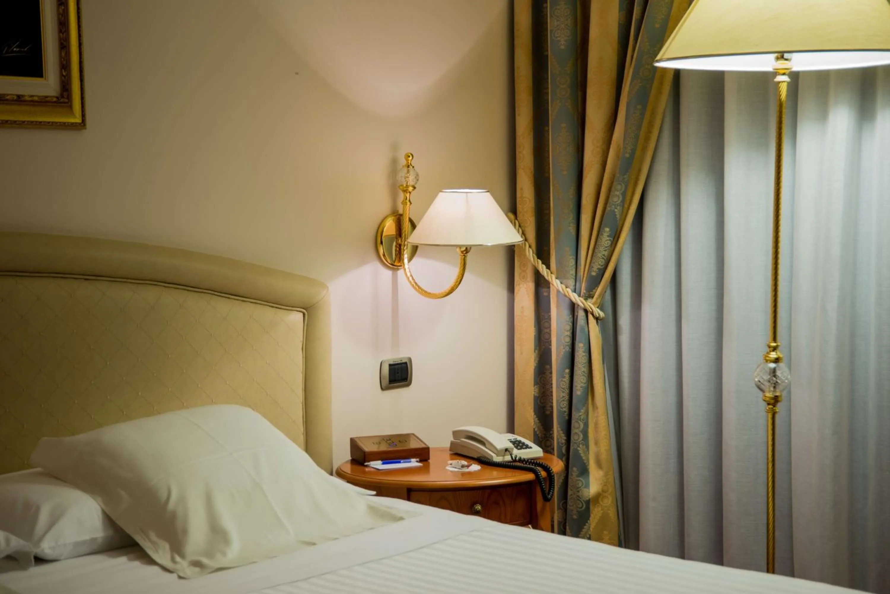 Standard Twin Room - single occupancy in Best Western Hotel Globus City