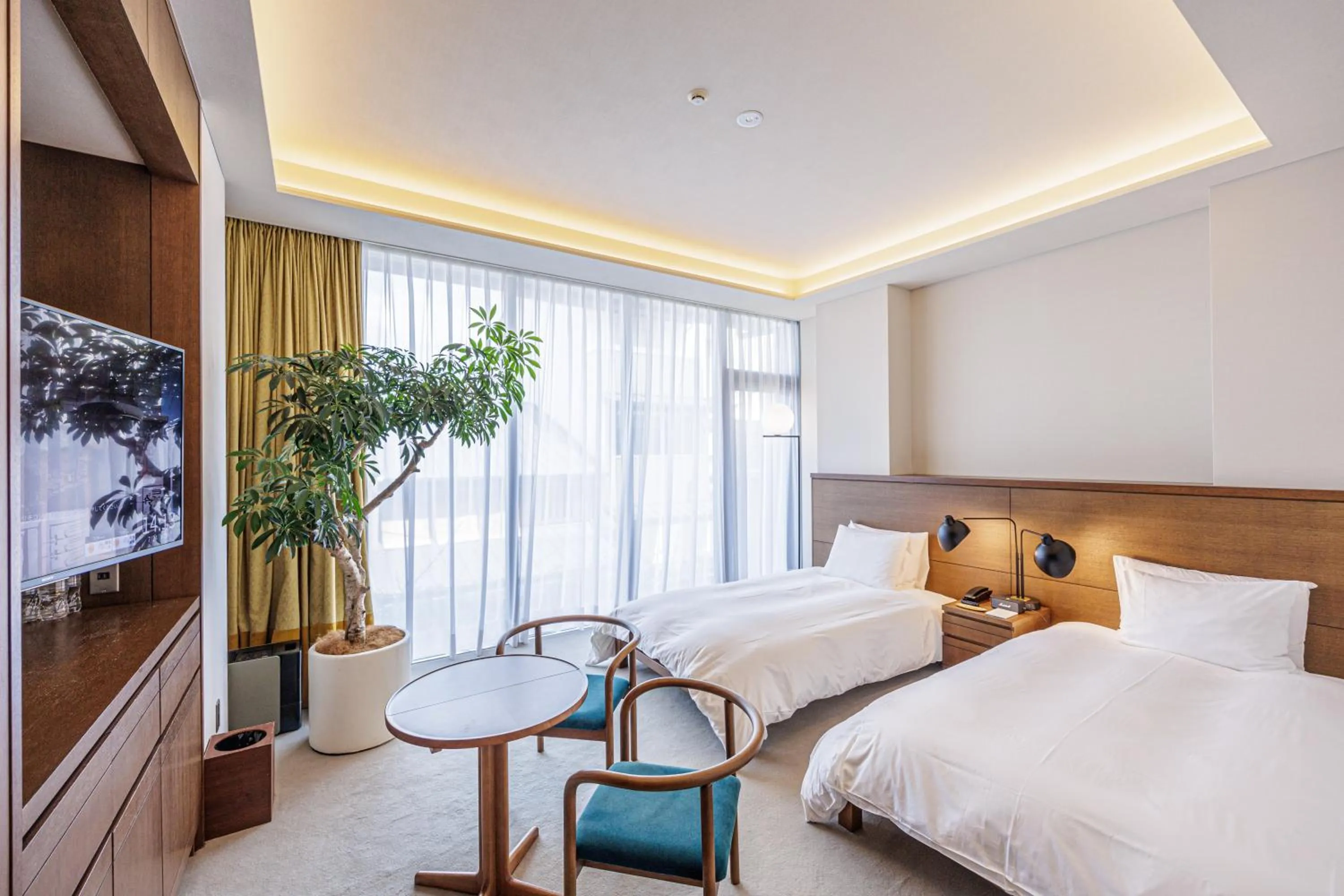 Standard Twin Room with Lounge Access - designed by Tadao Ando in Marufukuro