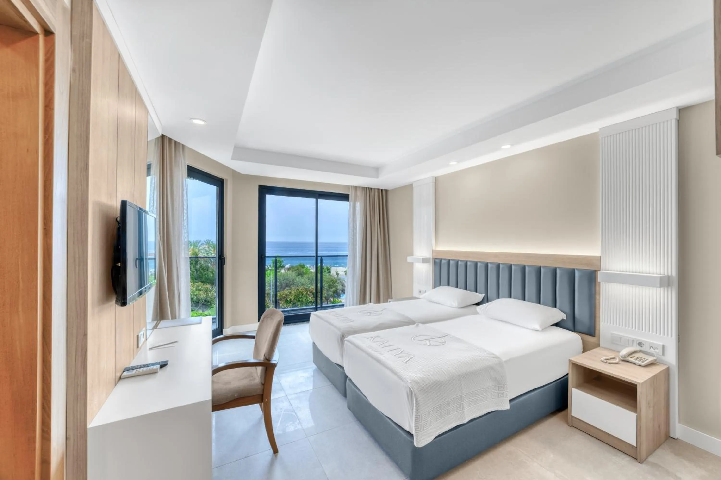Superior Suite with Sea View in Kahya Hotel