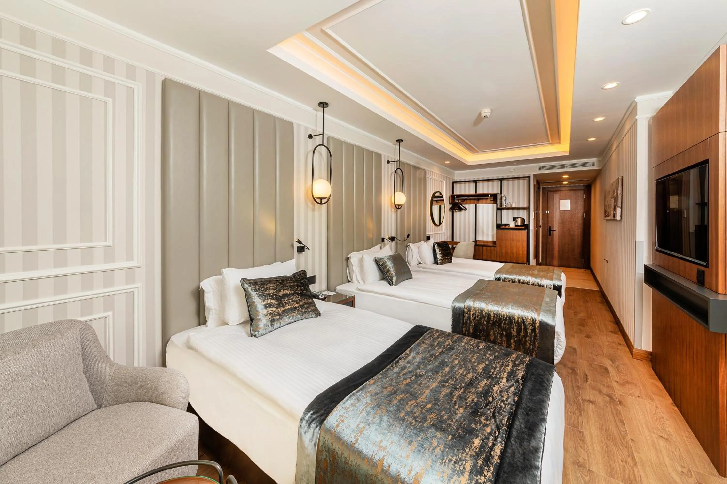 Standard Triple Room in Mukarnas Pera Hotel