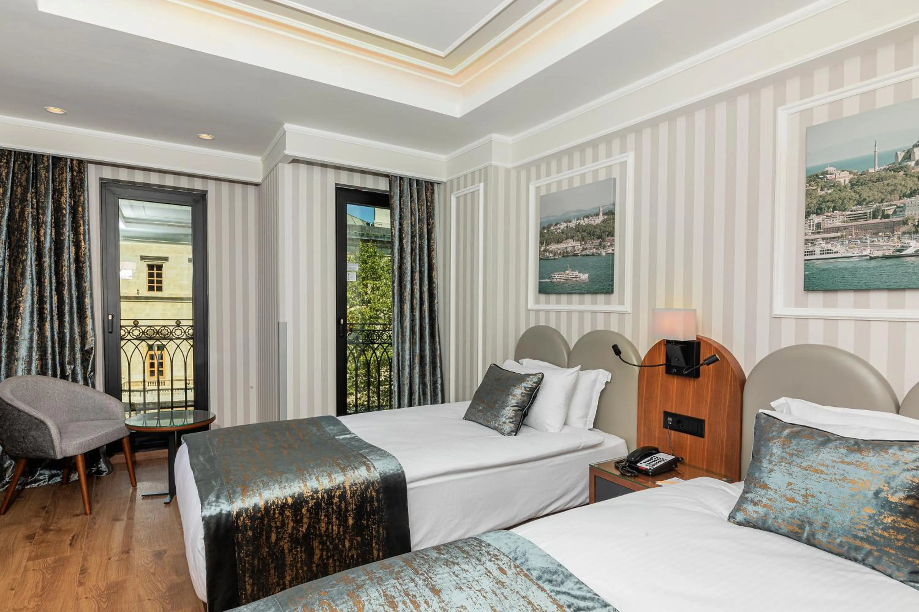 Standard Twin Room in Mukarnas Pera Hotel