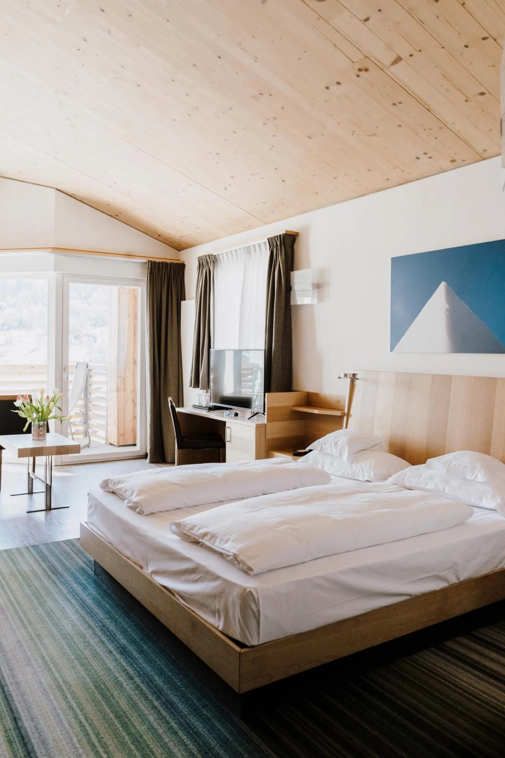 Deluxe Double Room with Balcony in Hotel Lac Salin Spa & Mountain Resort