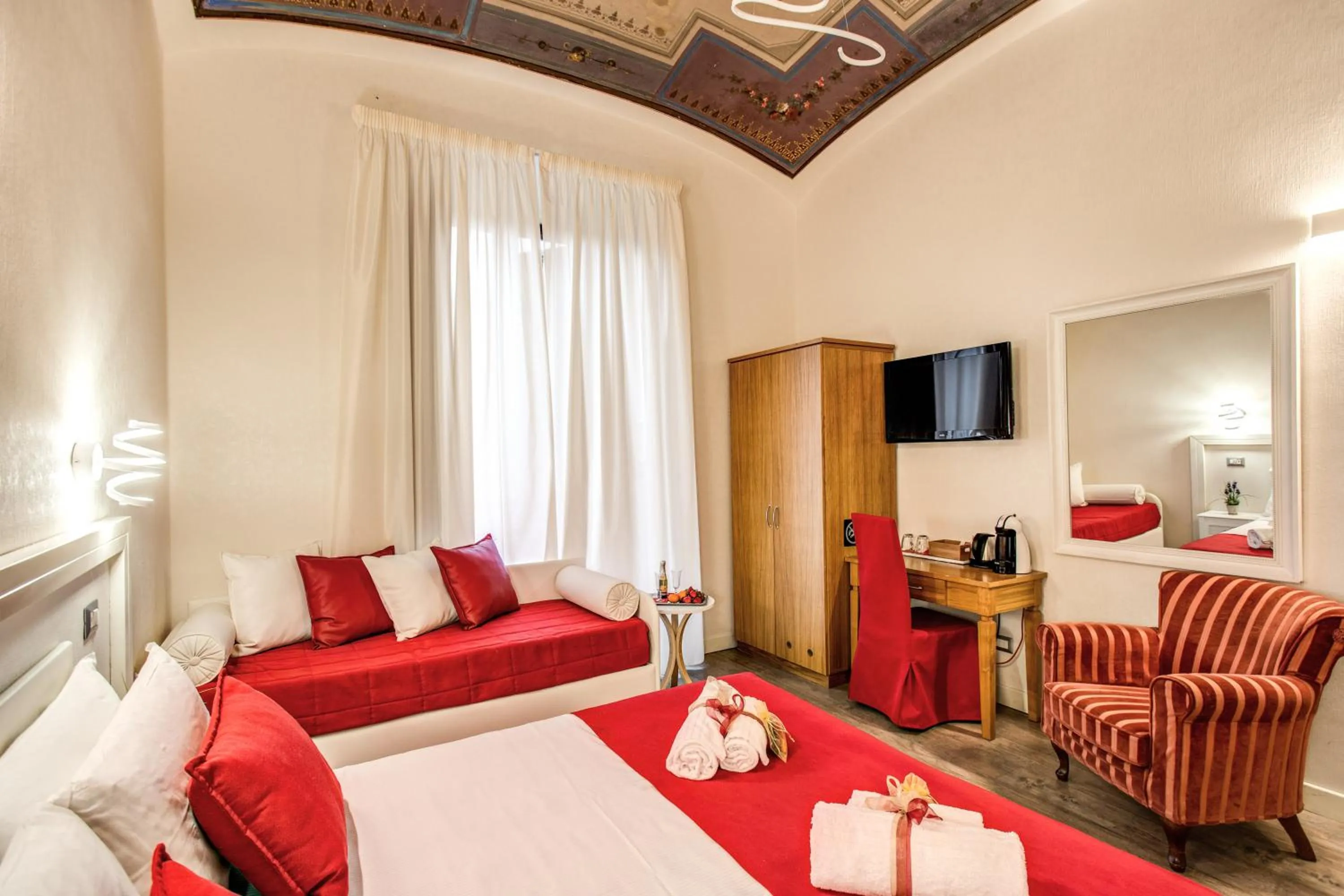 Triple Room in Auditorium Mecenate