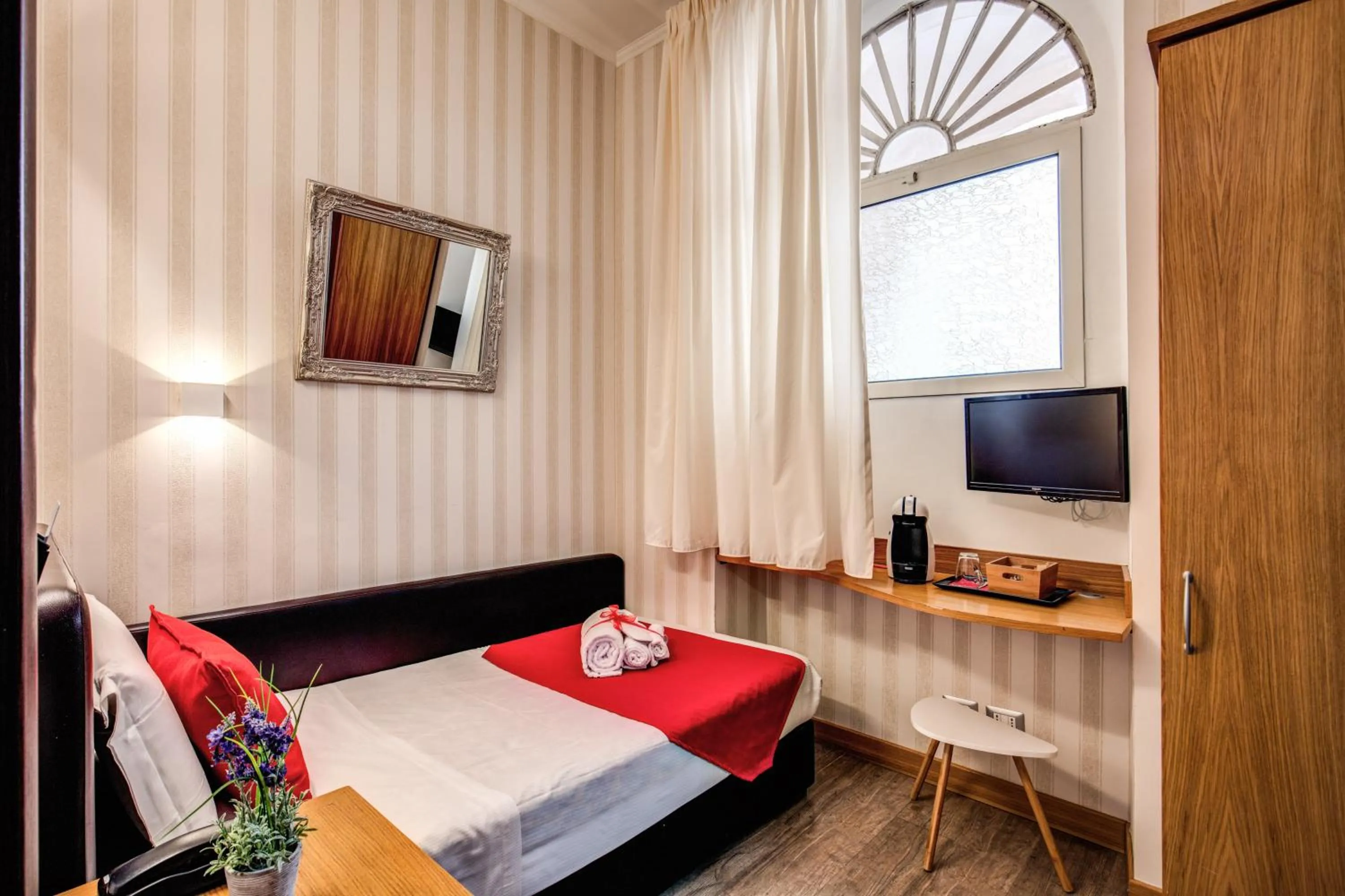 Single Room in Auditorium Mecenate